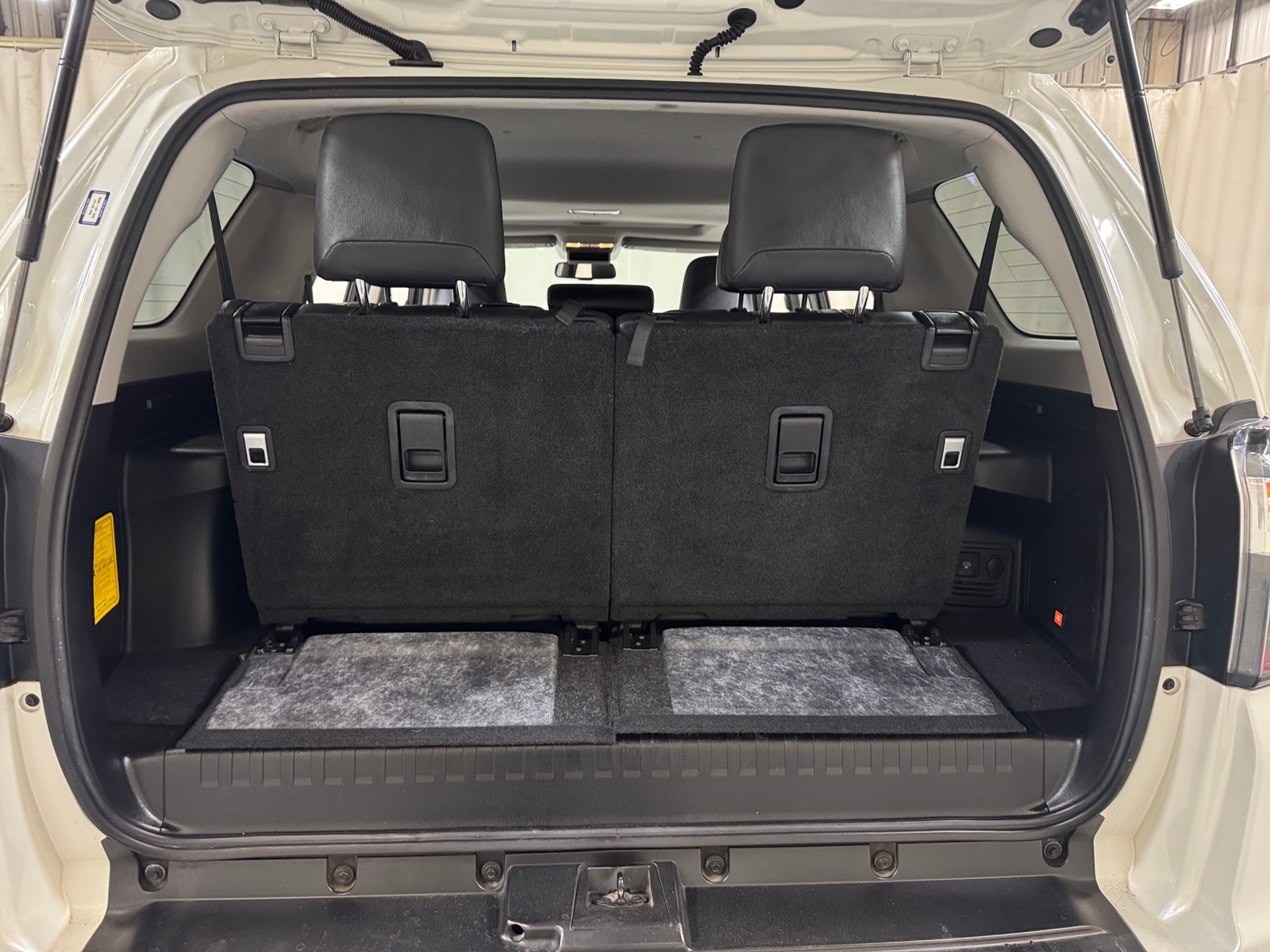 Thumbnail: 2015 Toyota 4Runner - 6