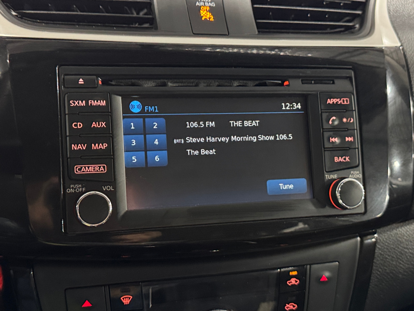 Thumbnail: 2017 Nissan Sentra - 3