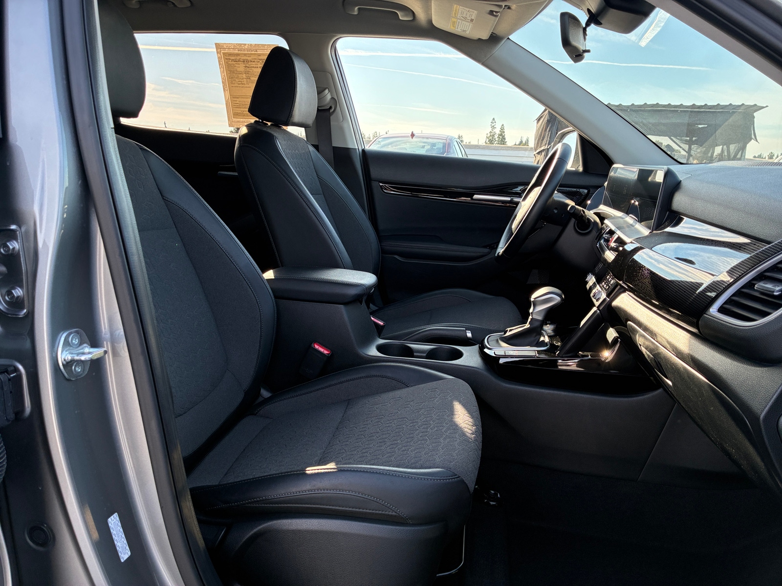 Thumbnail: 2025 Kia Seltos - 2