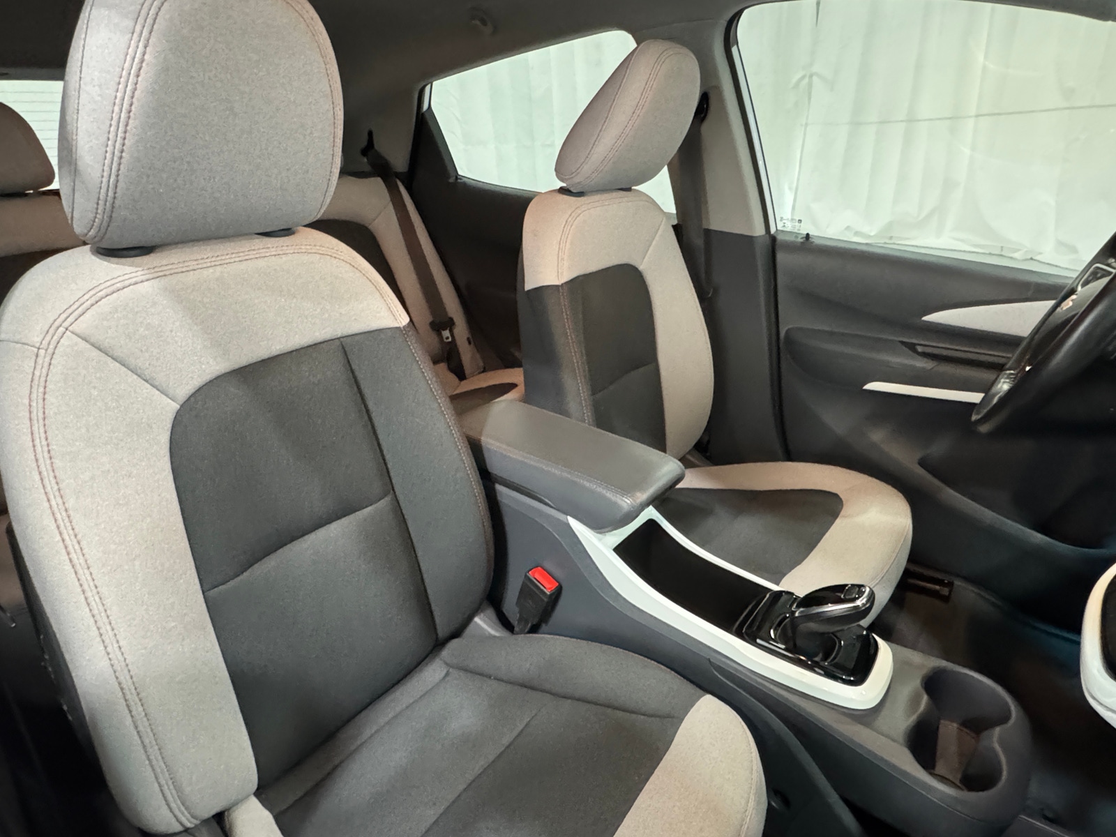 Thumbnail: 2021 Chevrolet Bolt EV - 2