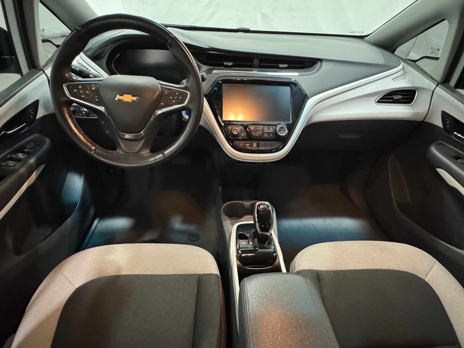 Thumbnail: 2021 Chevrolet Bolt EV - 3