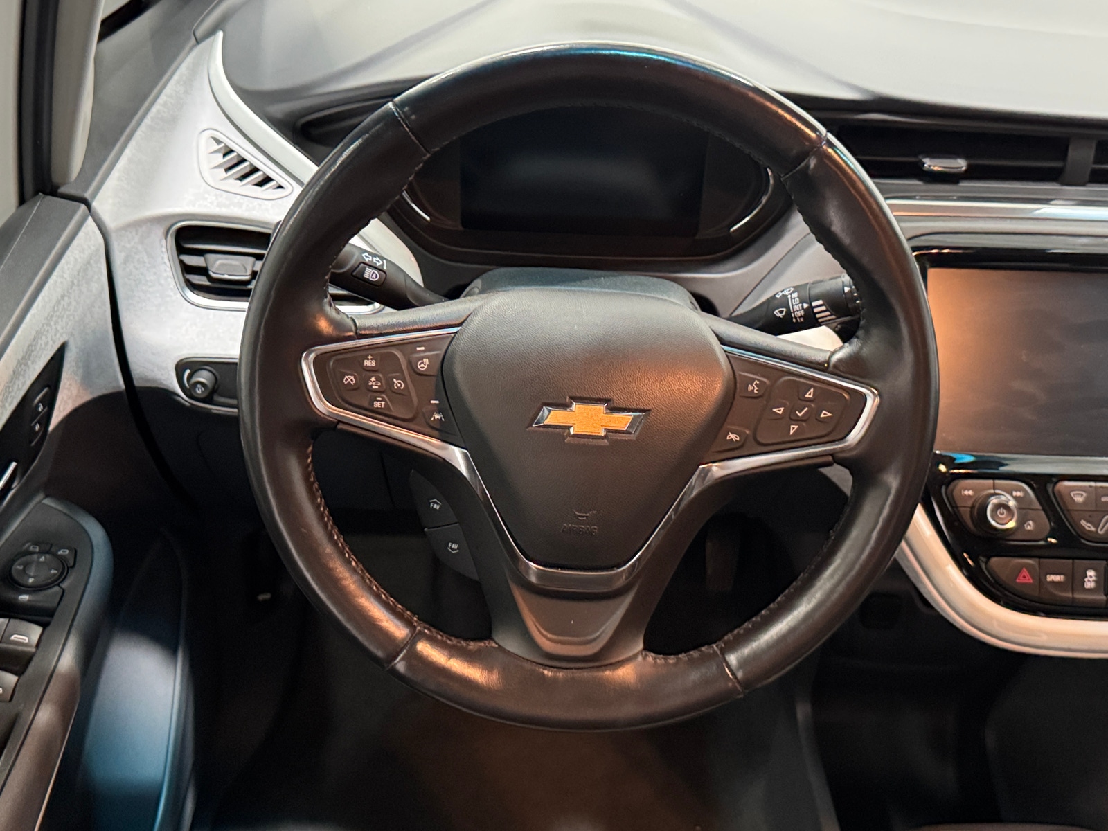 Thumbnail: 2021 Chevrolet Bolt EV - 5