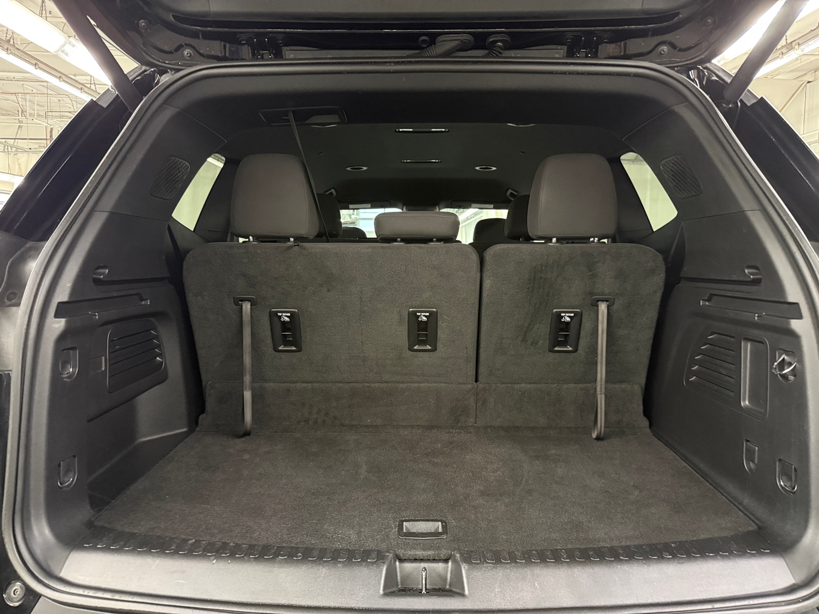 Thumbnail: 2025 GMC Acadia - 7