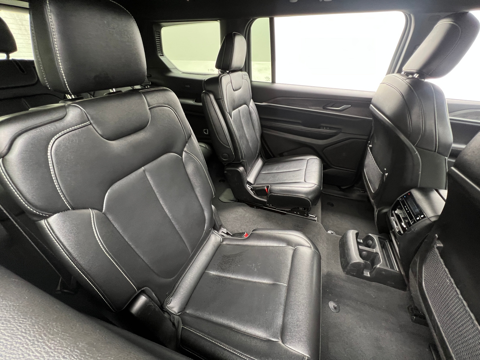 Thumbnail: 2025 Jeep Grand Cherokee L - 5