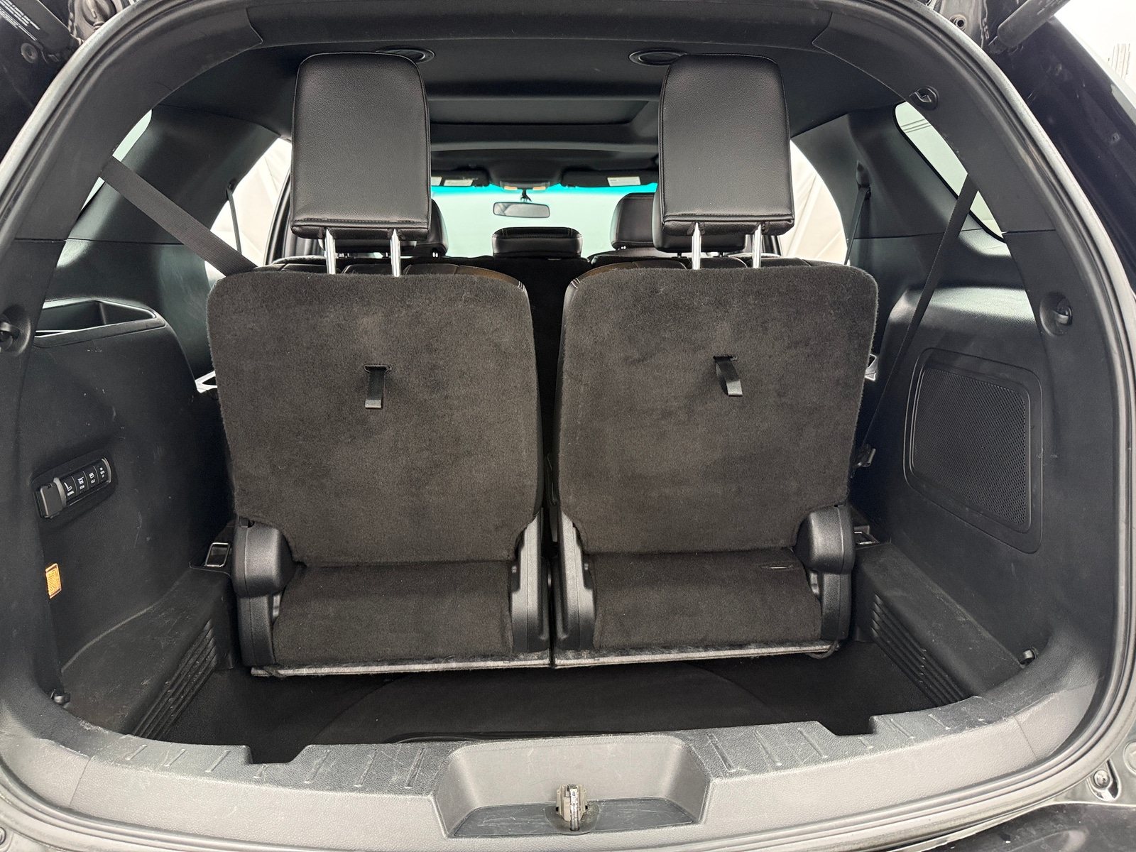 Thumbnail: 2016 Ford Explorer - 6