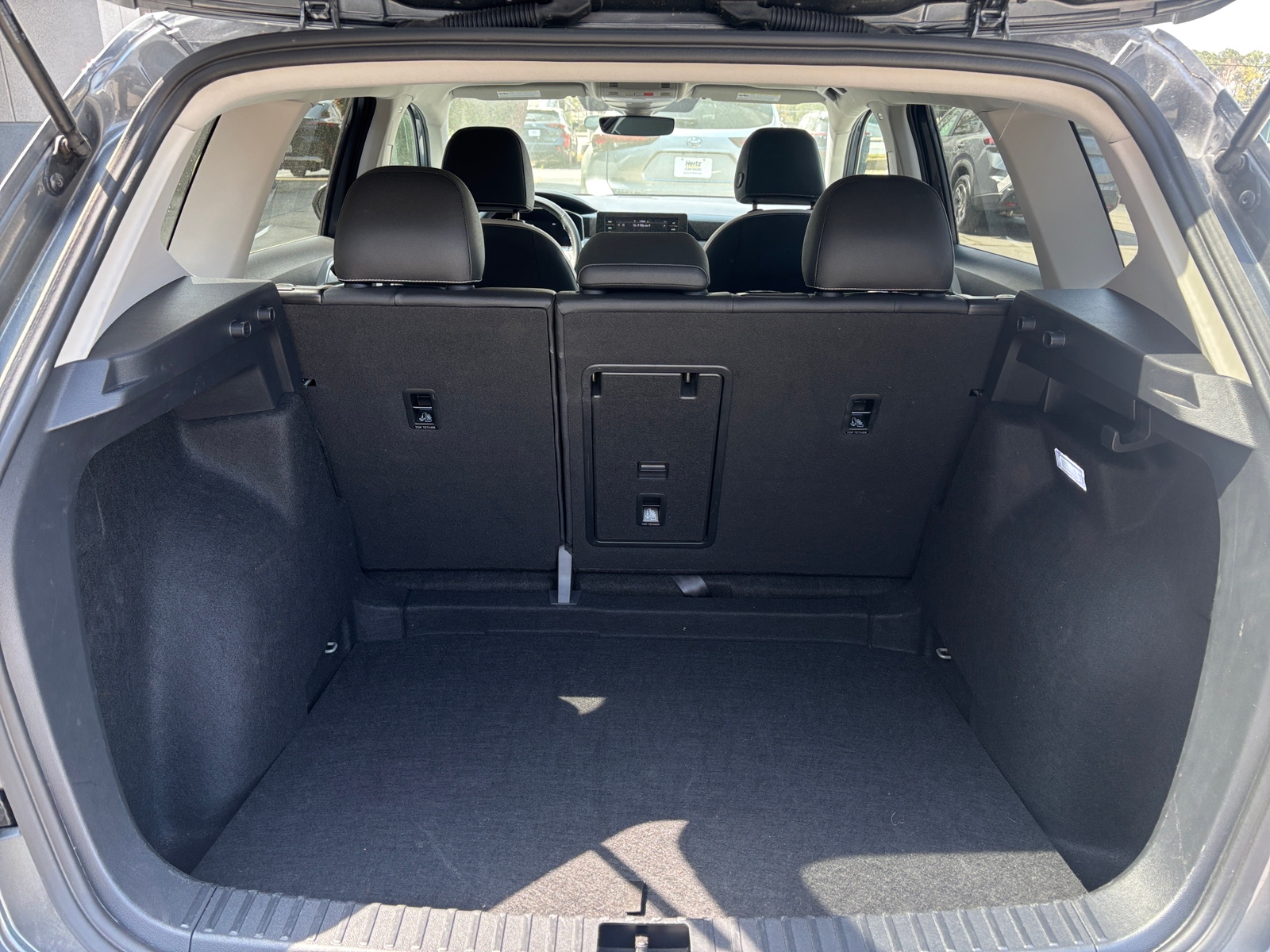 Thumbnail: 2025 Volkswagen Taos - 6