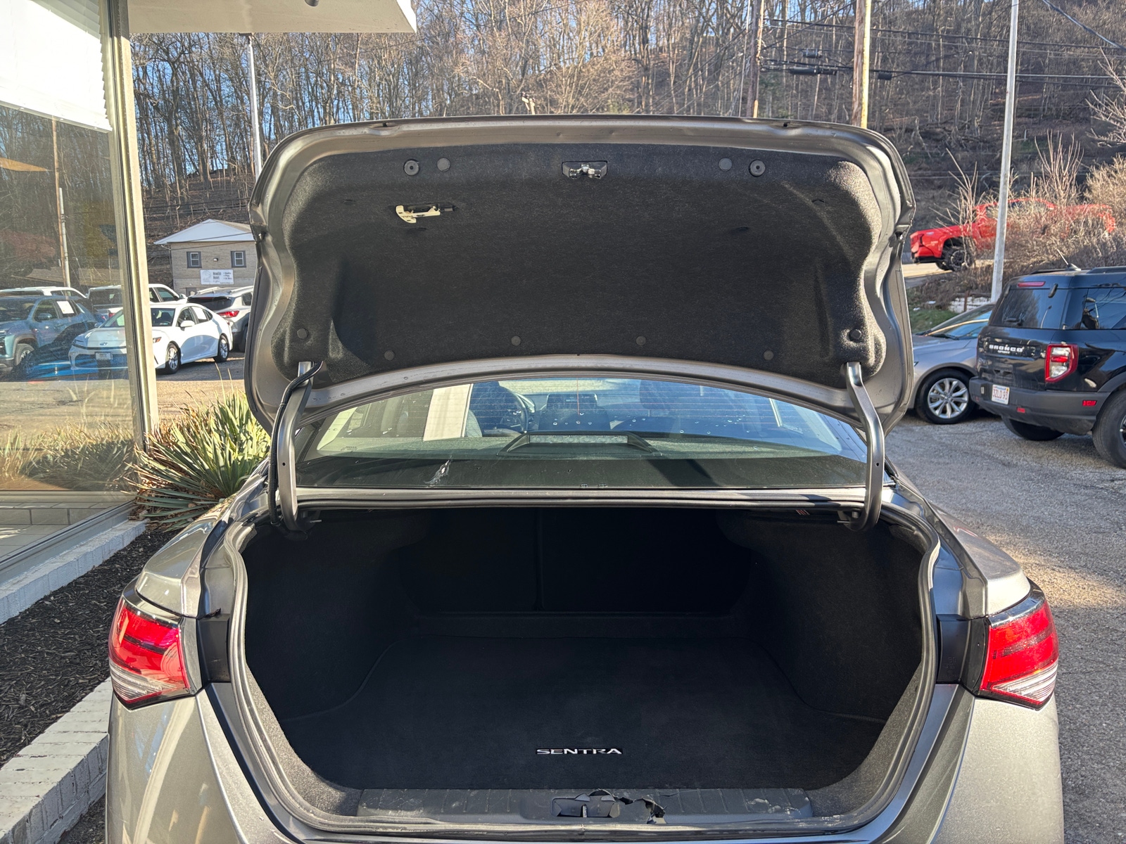 Thumbnail: 2025 Nissan Sentra - 6