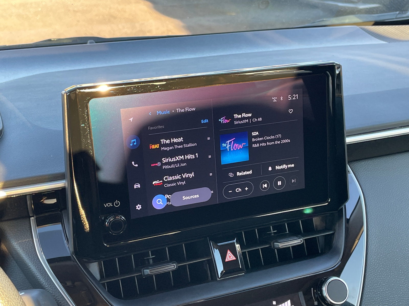 Thumbnail: 2025 Toyota Corolla - 4