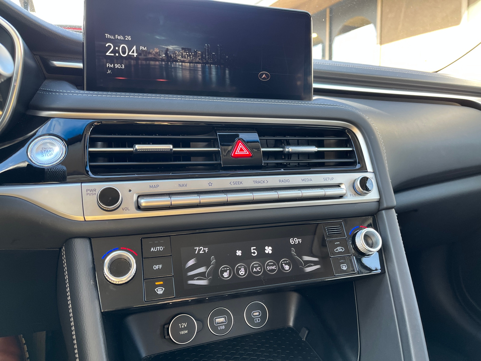 Thumbnail: 2025 Genesis G70 - 4