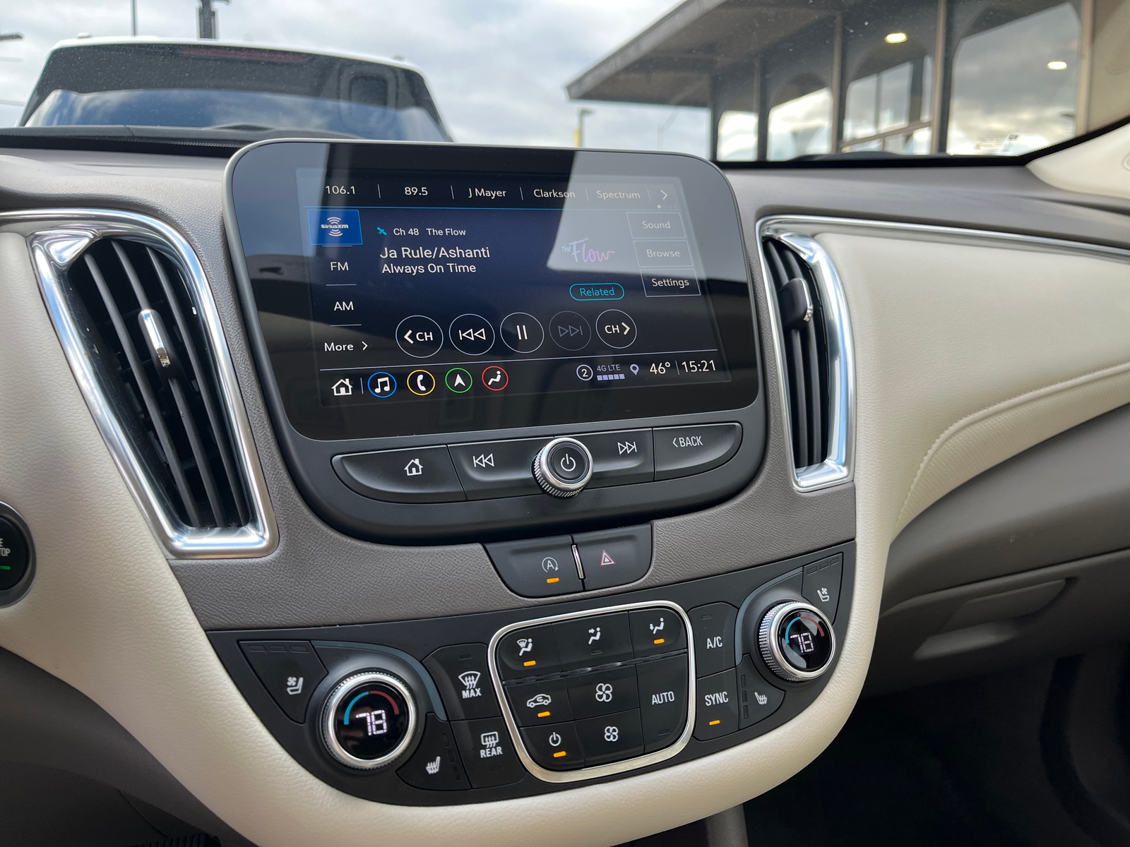 Thumbnail: 2024 Chevrolet Malibu - 3