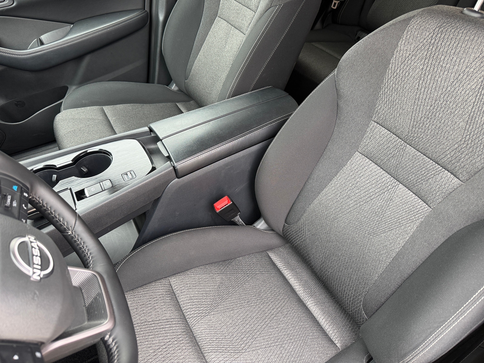 Thumbnail: 2025 Nissan Rogue - 2