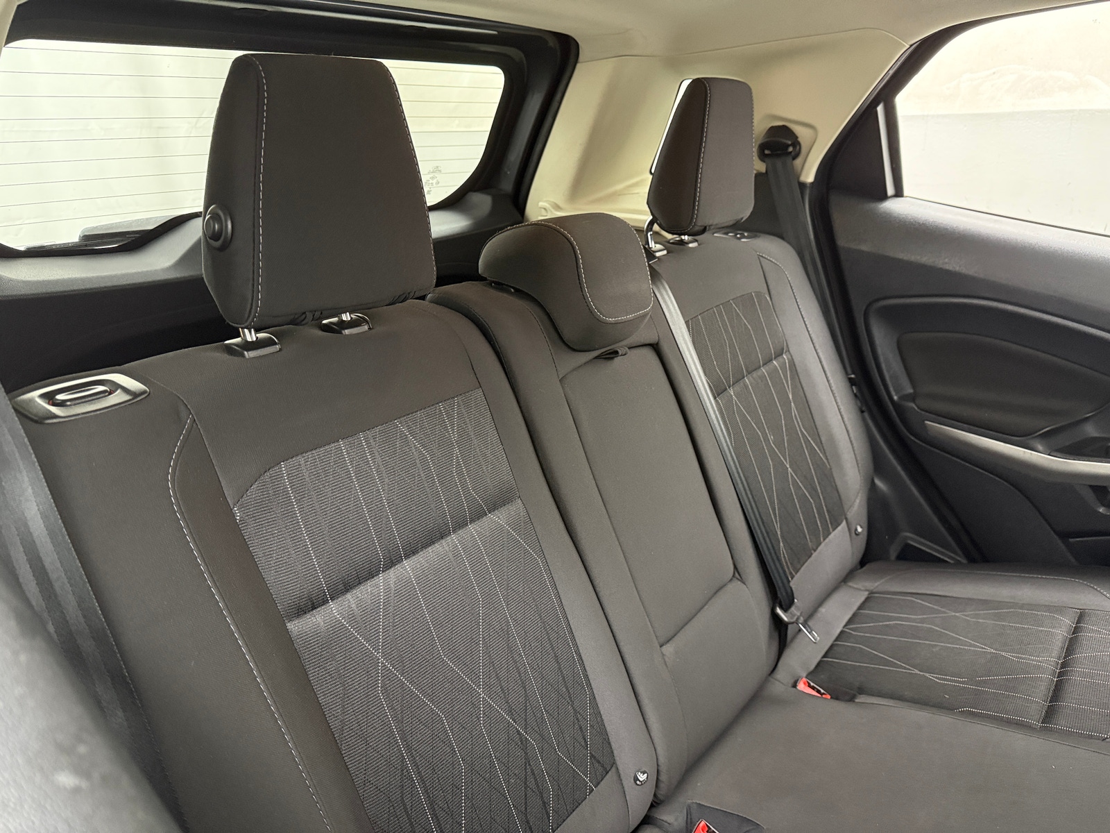 Thumbnail: 2018 Ford EcoSport - 6