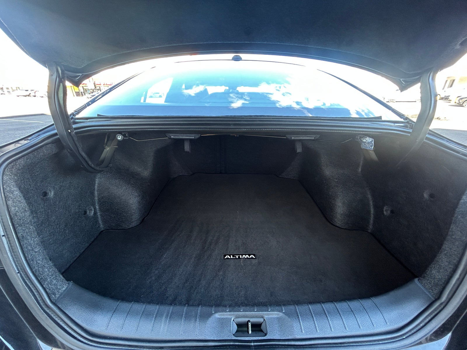 Thumbnail: 2025 Nissan Altima - 7