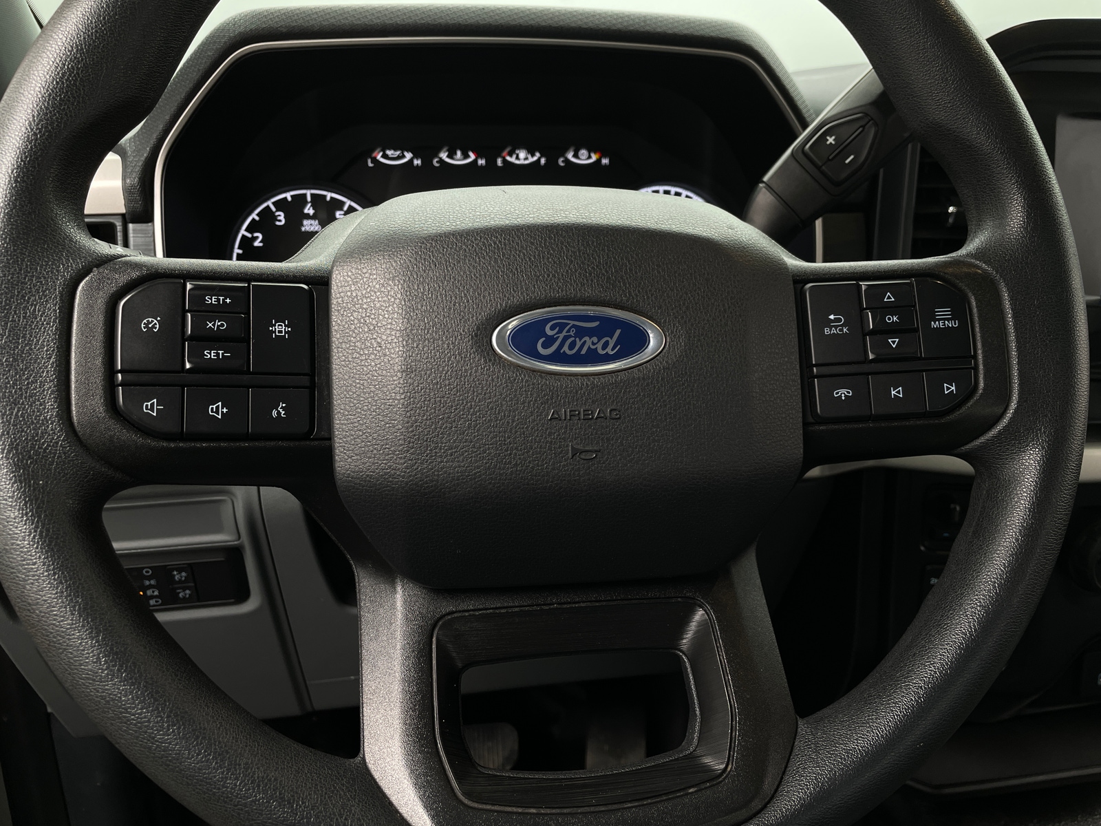 Thumbnail: 2021 Ford Econoline - 4