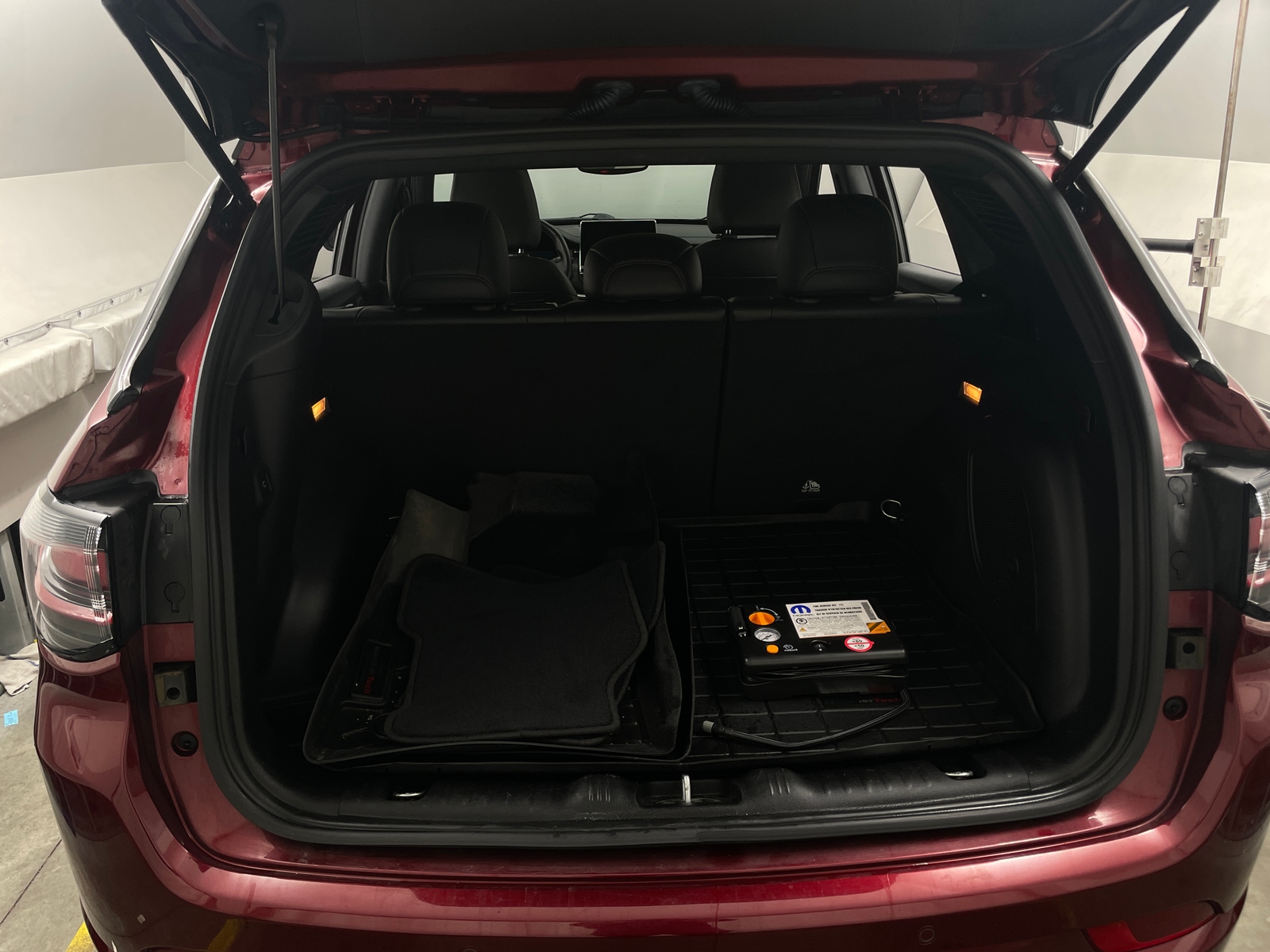 Thumbnail: 2022 Jeep Compass - 6