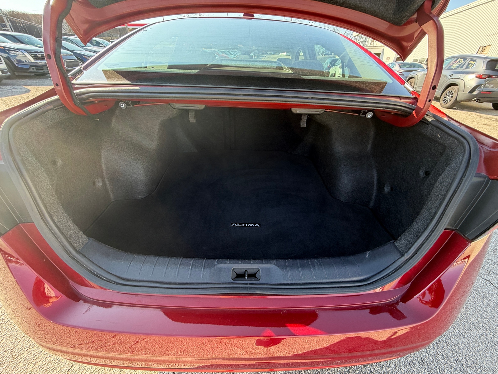 Thumbnail: 2025 Nissan Altima - 5