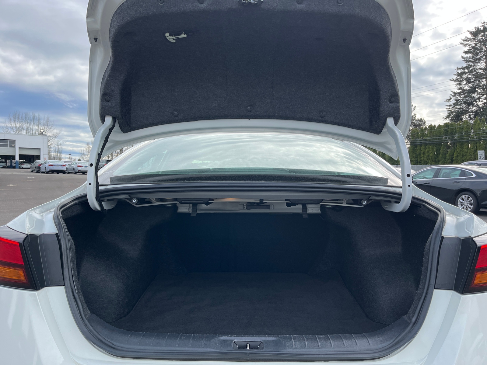 Thumbnail: 2025 Nissan Altima - 6