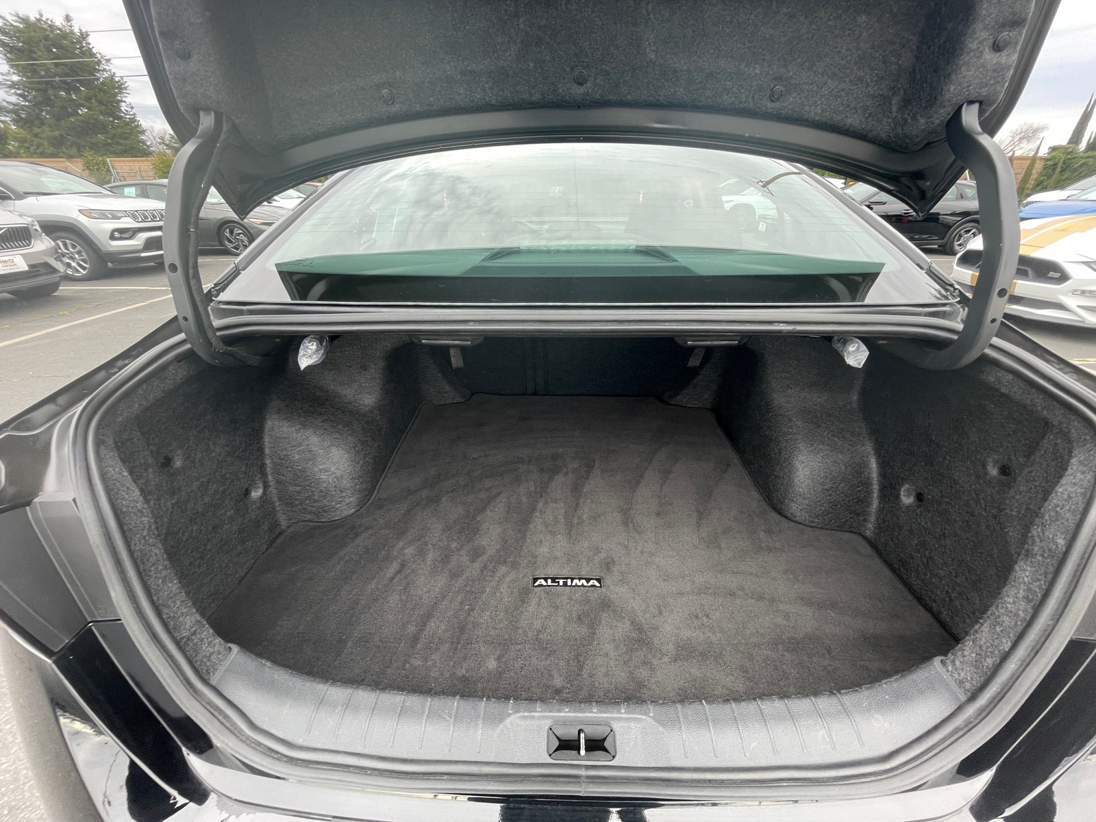 Thumbnail: 2025 Nissan Altima - 4