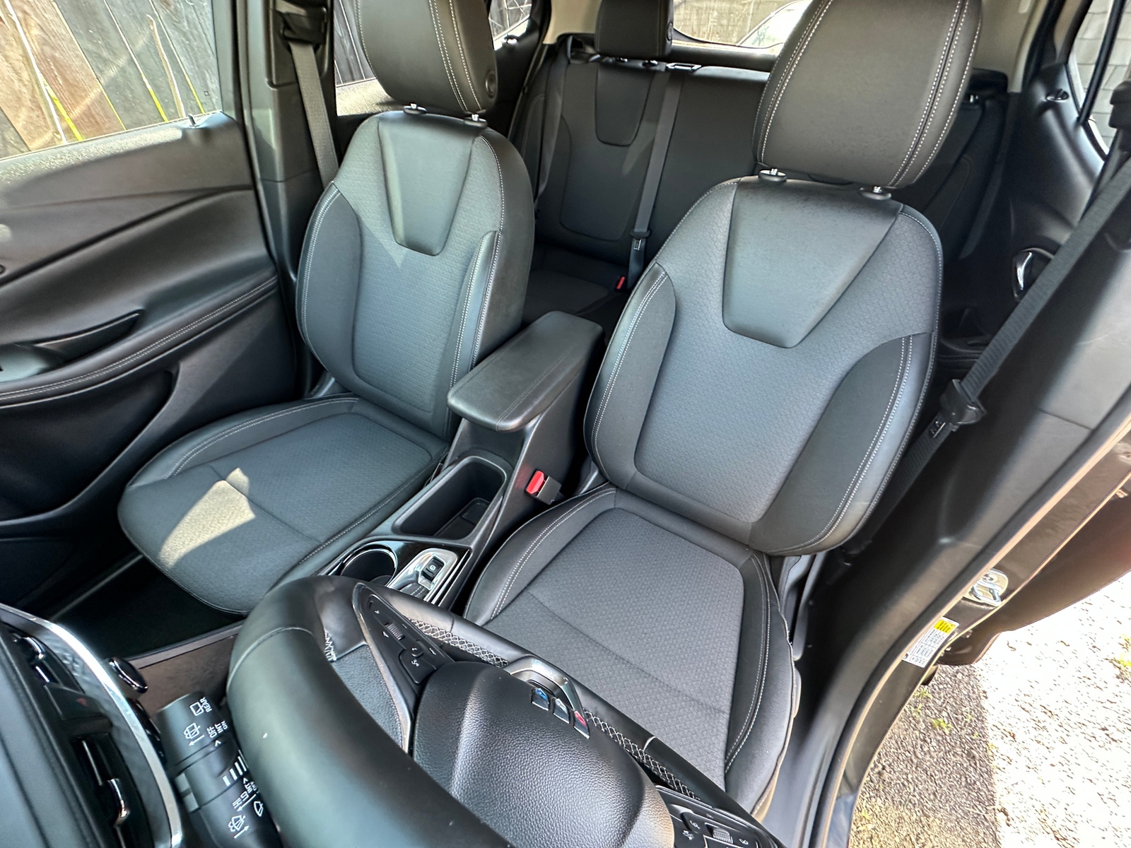 Thumbnail: 2025 Buick Encore GX - 2