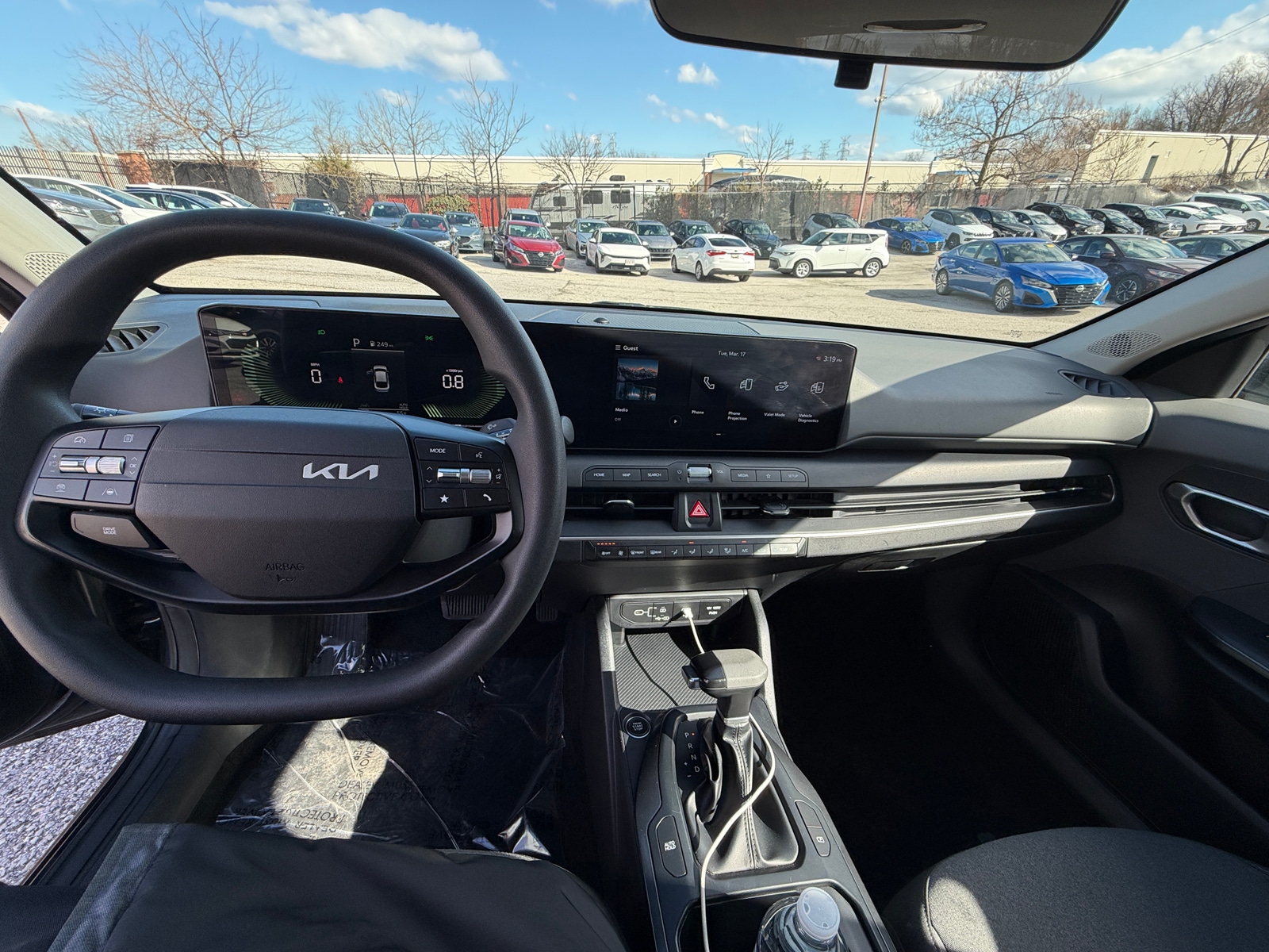 Thumbnail: 2025 Kia K4 - 3