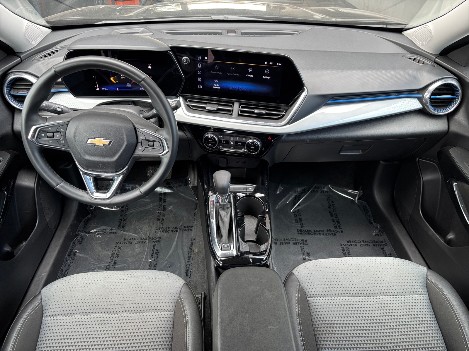 Thumbnail: 2025 Chevrolet Trax - 3