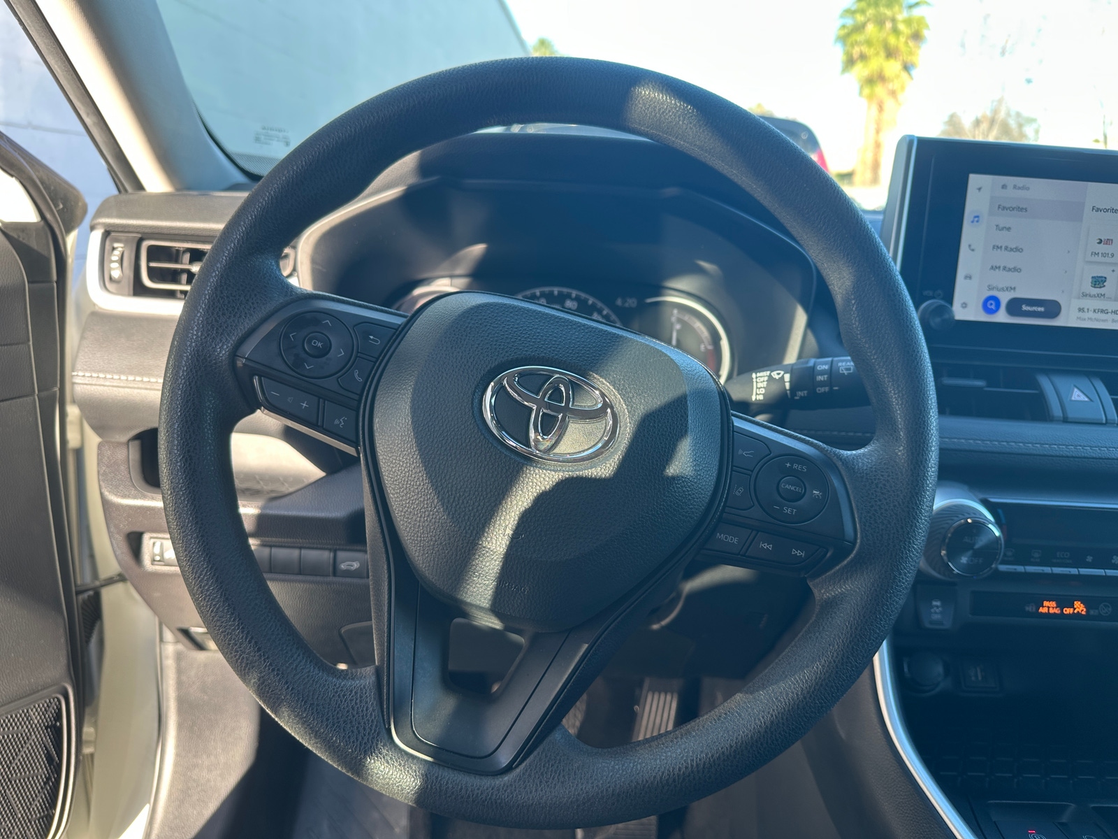 Thumbnail: 2025 Toyota RAV4 - 5