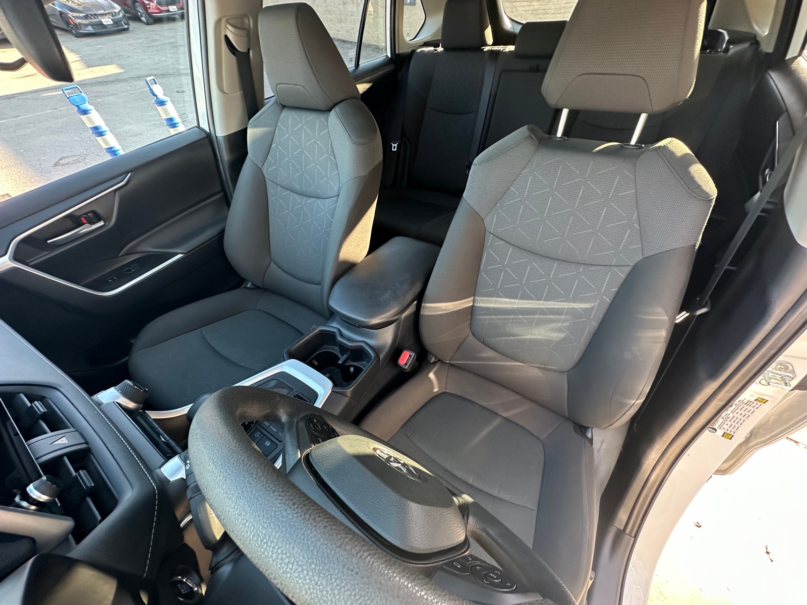 Thumbnail: 2025 Toyota RAV4 - 2