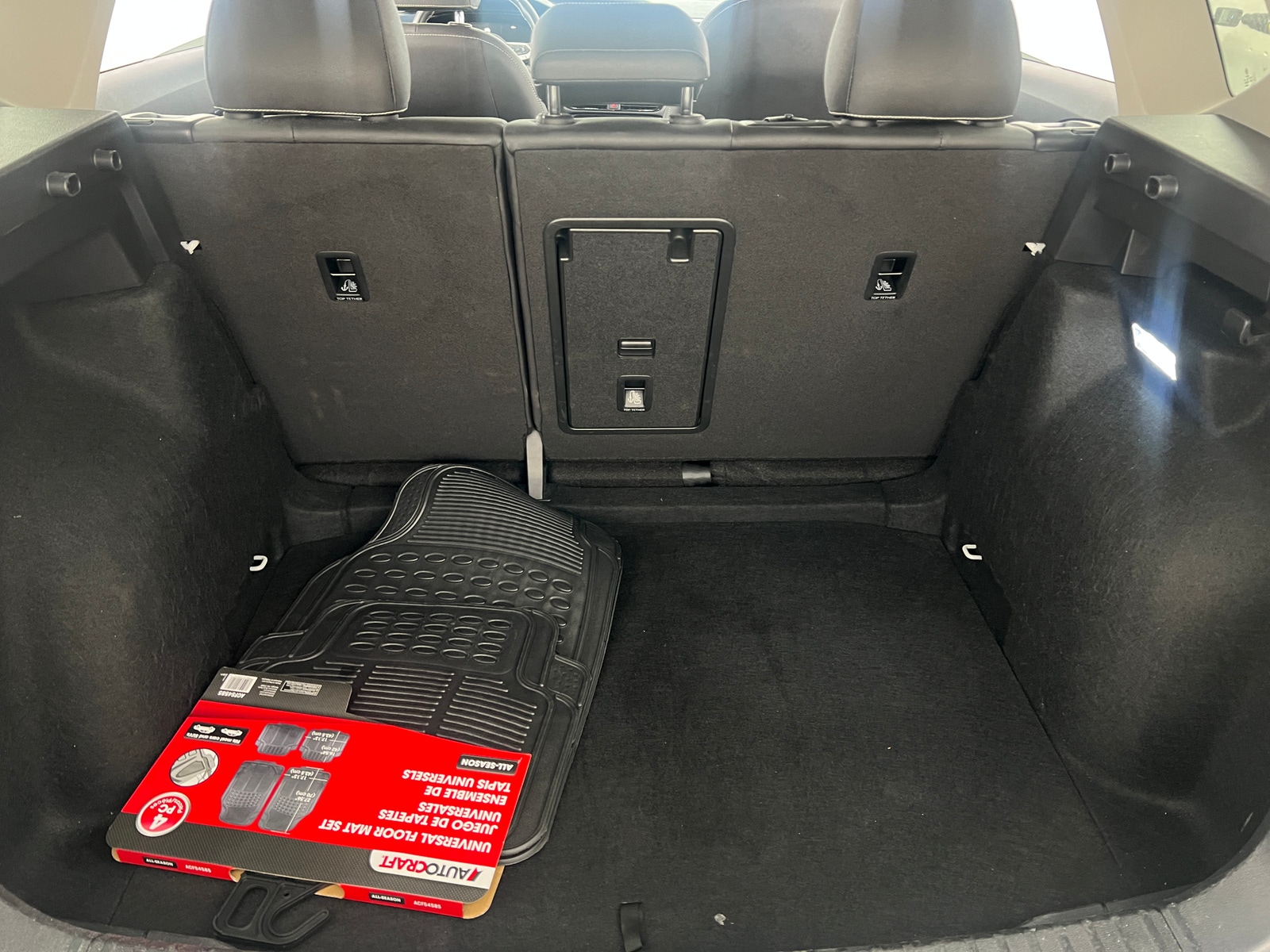 Thumbnail: 2024 Volkswagen Taos - 7