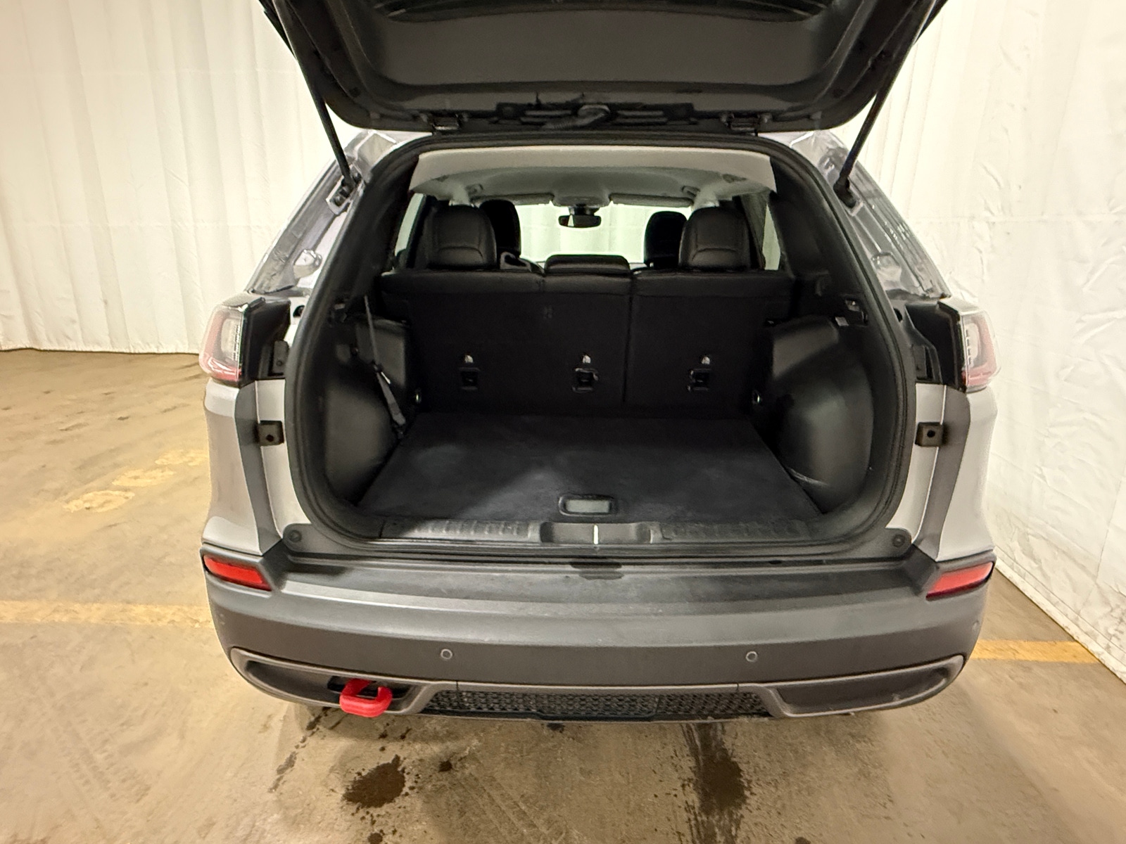 Thumbnail: 2021 Jeep Cherokee - 6