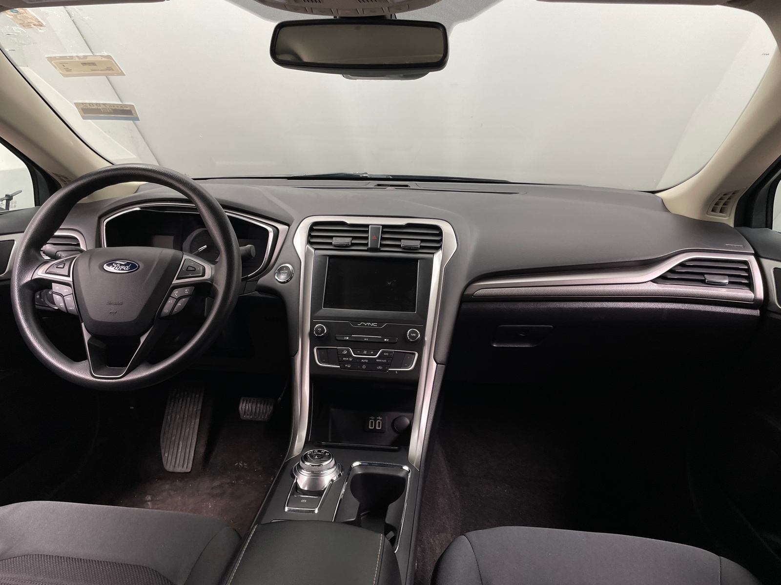 Thumbnail: 2020 Ford Fusion - 3