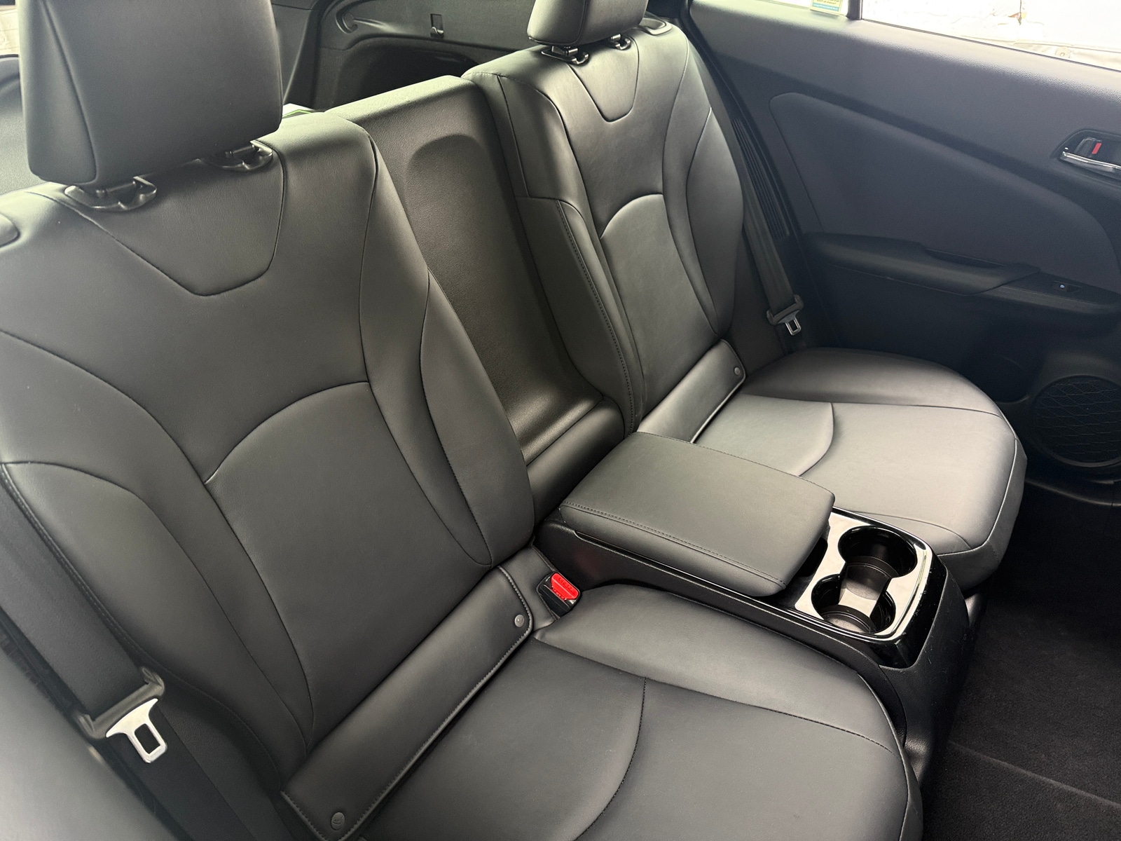 Thumbnail: 2017 Toyota Prius Prime - 6