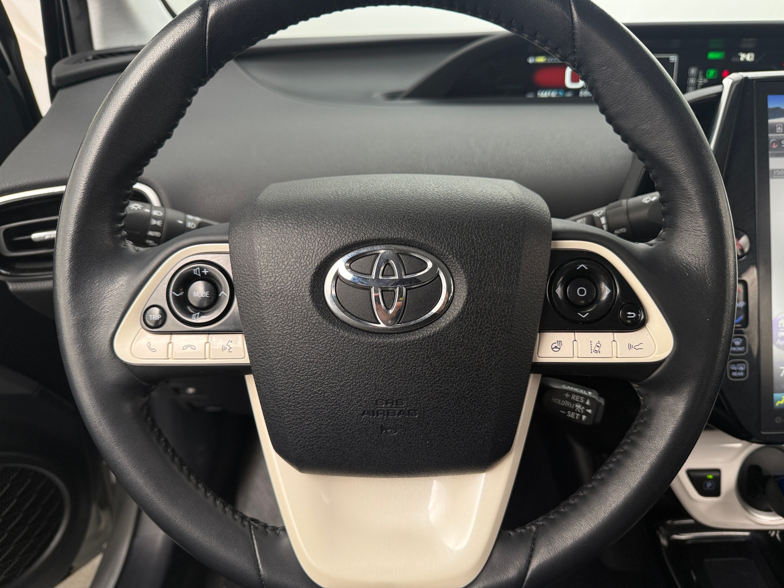 Thumbnail: 2017 Toyota Prius Prime - 5