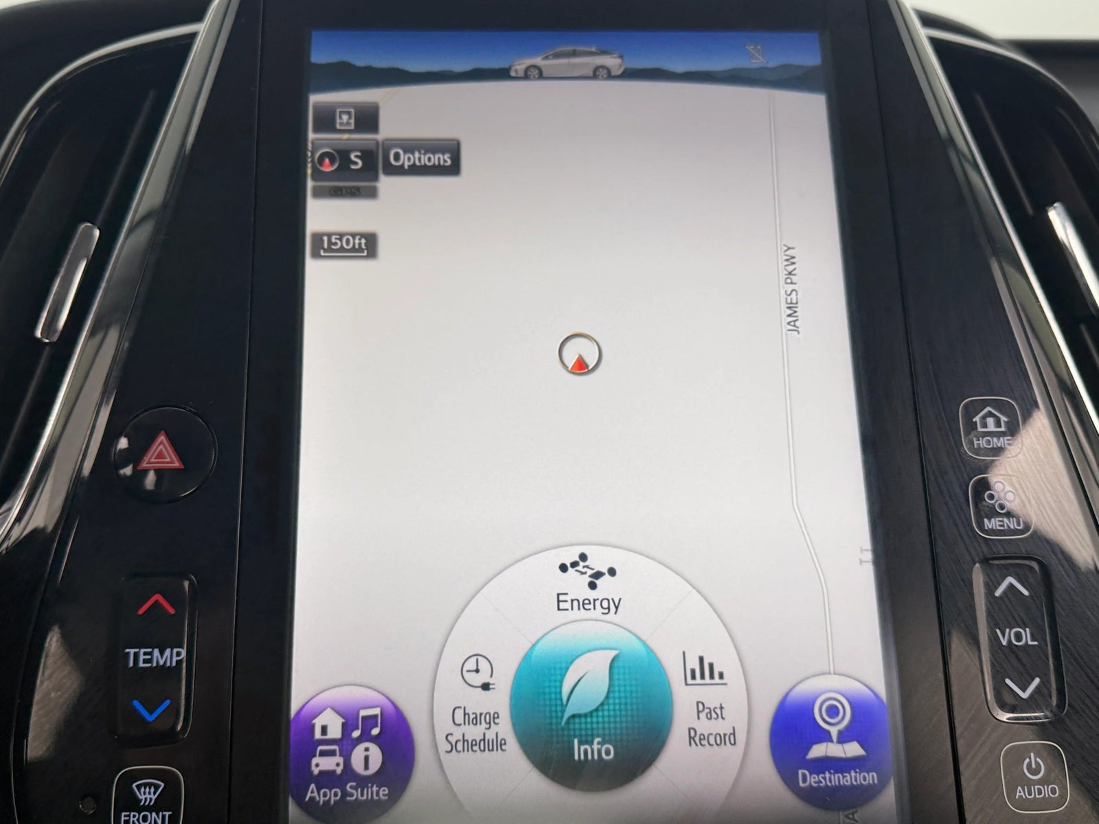 Thumbnail: 2017 Toyota Prius Prime - 4