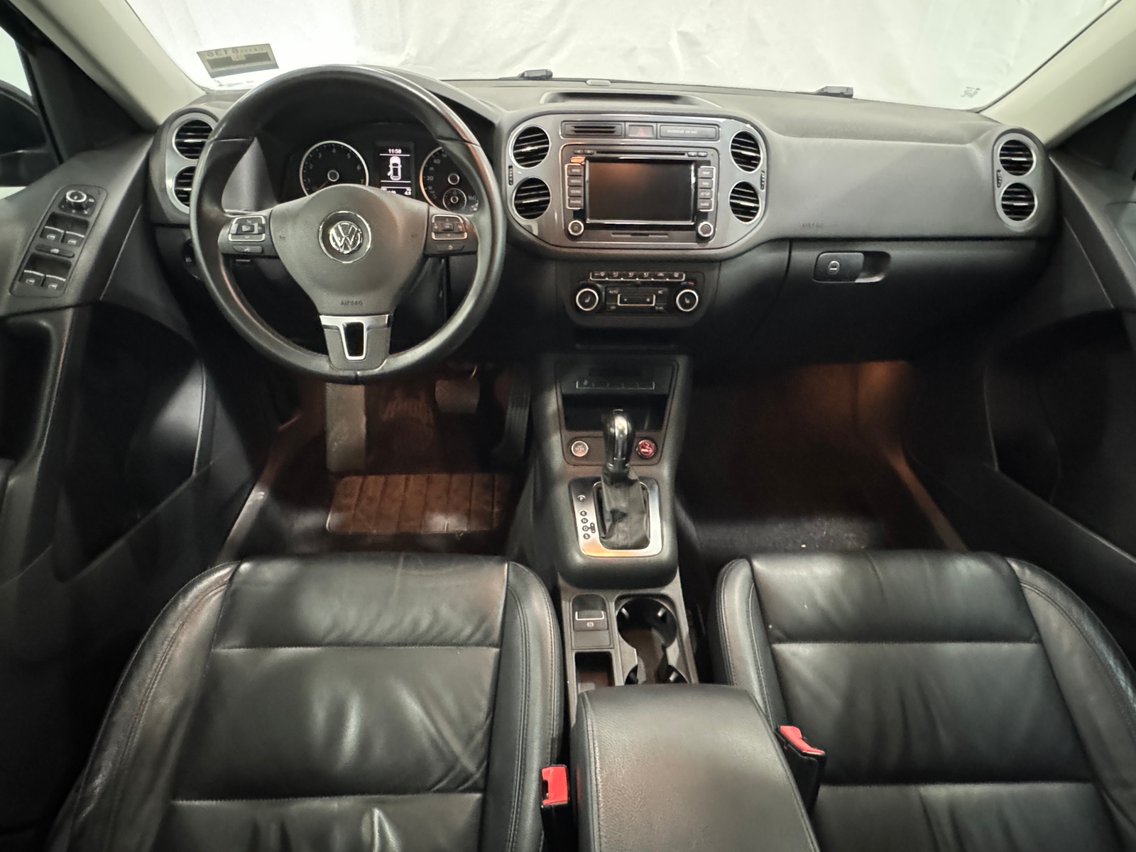 Thumbnail: 2012 Volkswagen Tiguan - 3