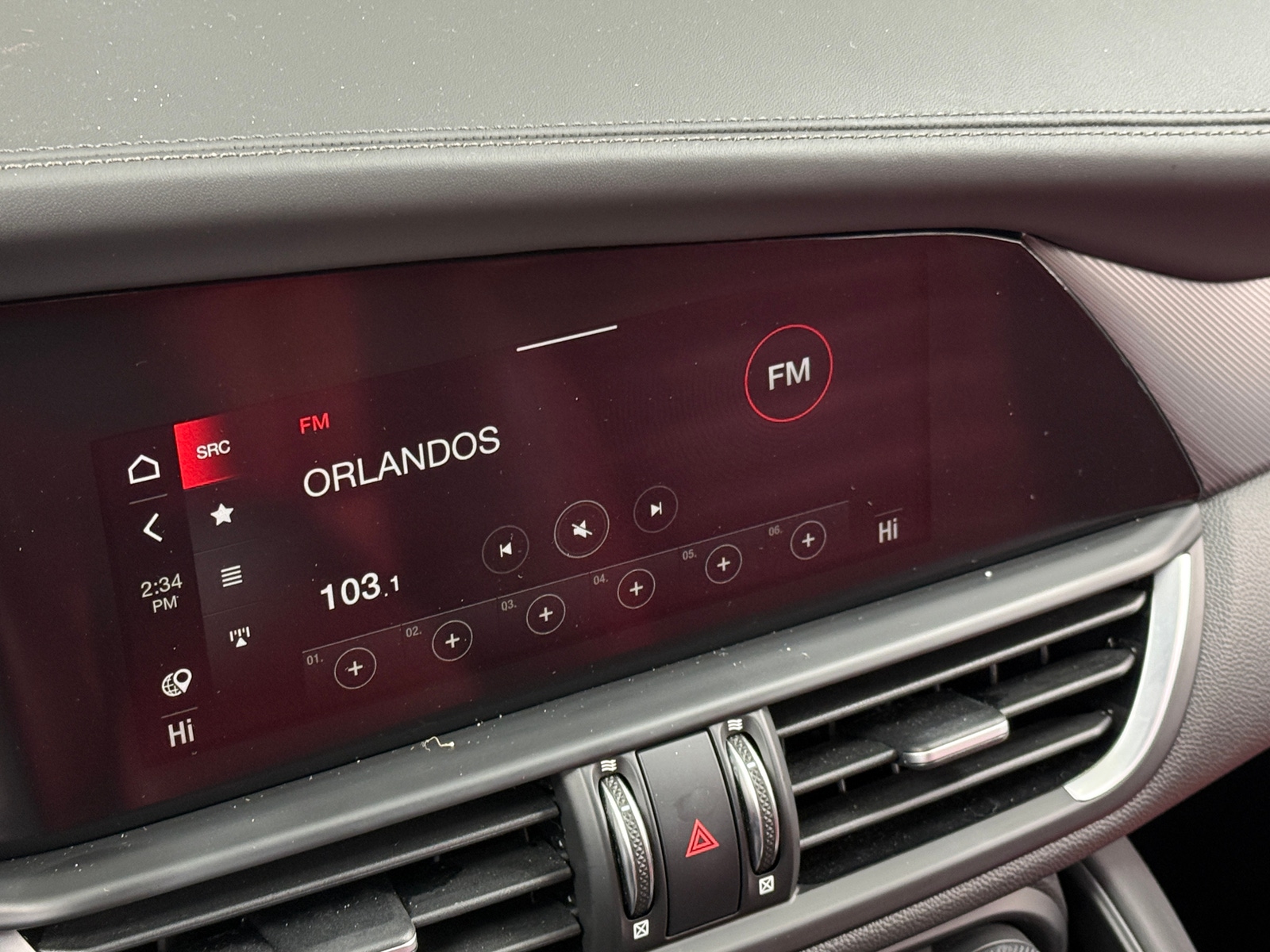 Thumbnail: 2022 Alfa Romeo Giulia - 3