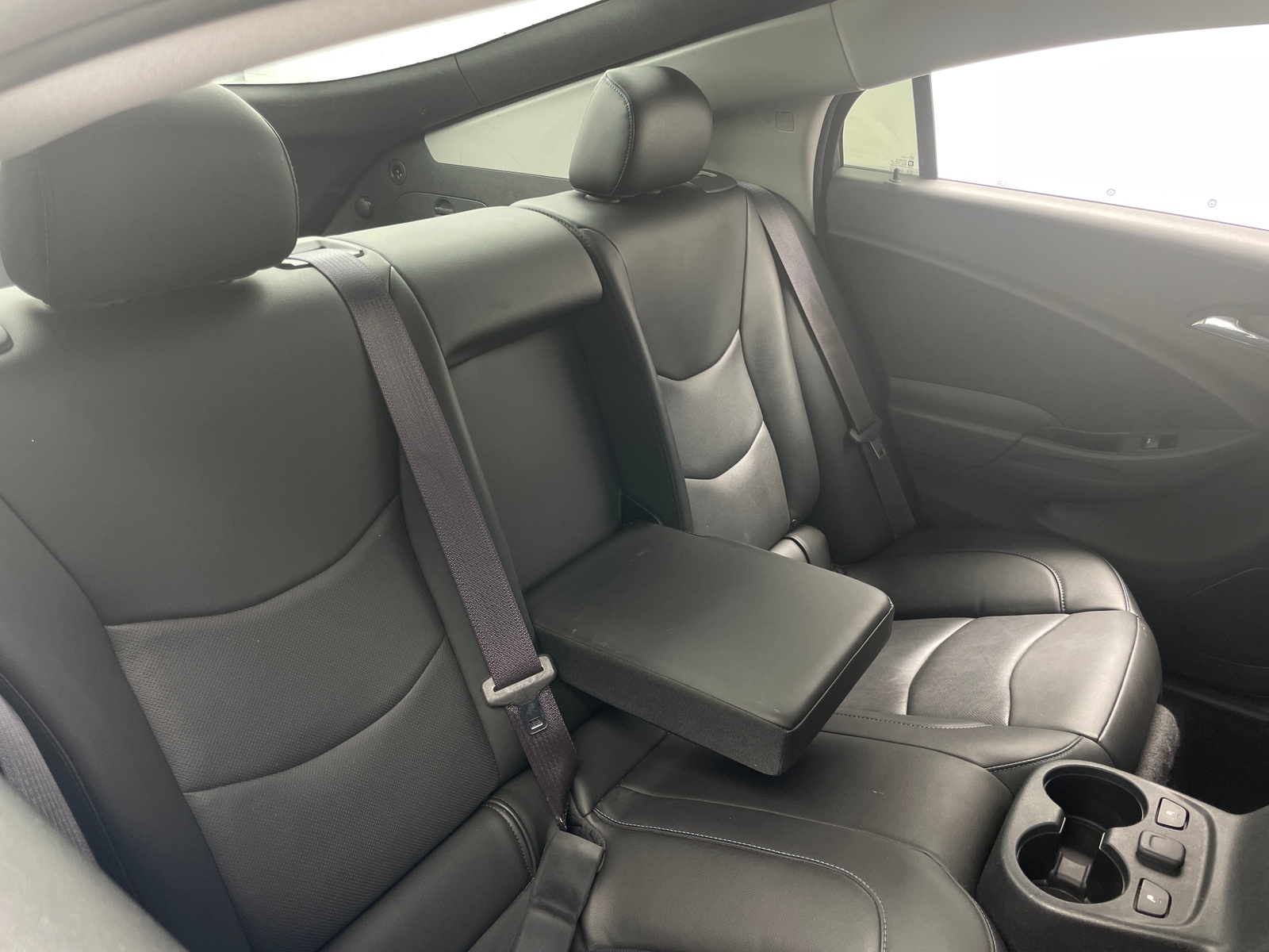 Thumbnail: 2017 Chevrolet Volt - 5