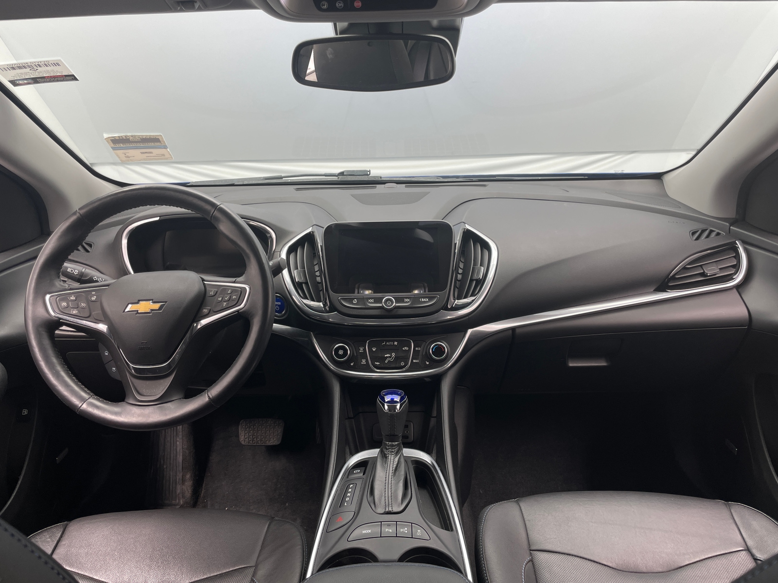 Thumbnail: 2017 Chevrolet Volt - 2