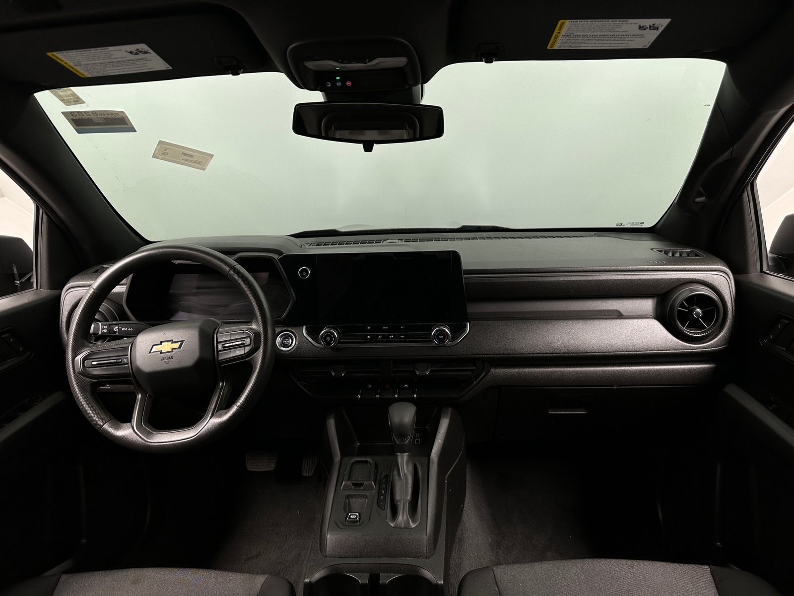 Thumbnail: 2023 Chevrolet Colorado - 3