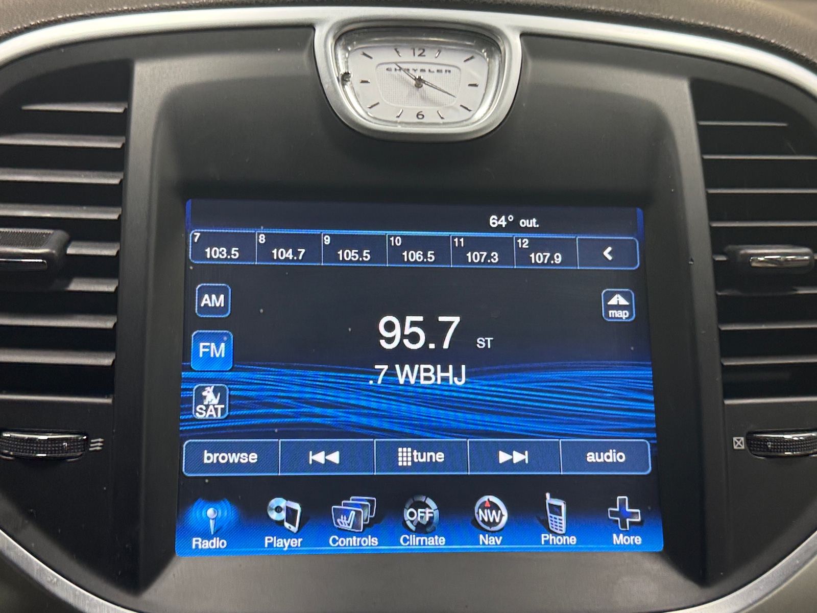 Thumbnail: 2013 Chrysler 300 - 3