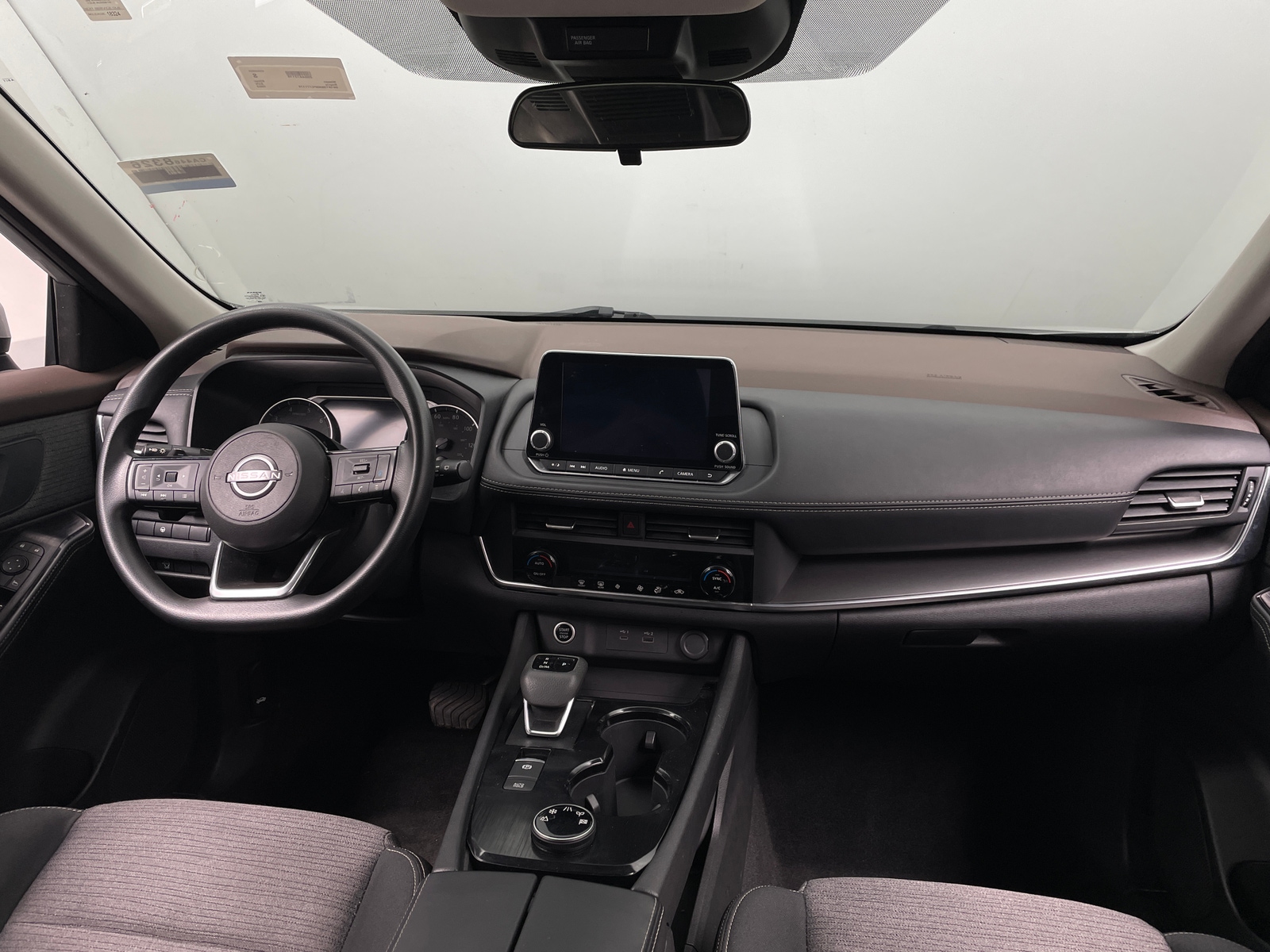 Thumbnail: 2023 Nissan Rogue - 3