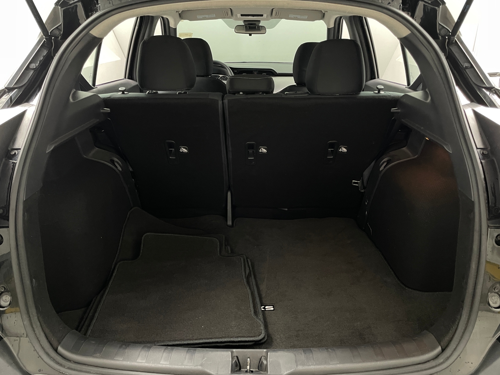 Thumbnail: 2020 Nissan Kicks - 7