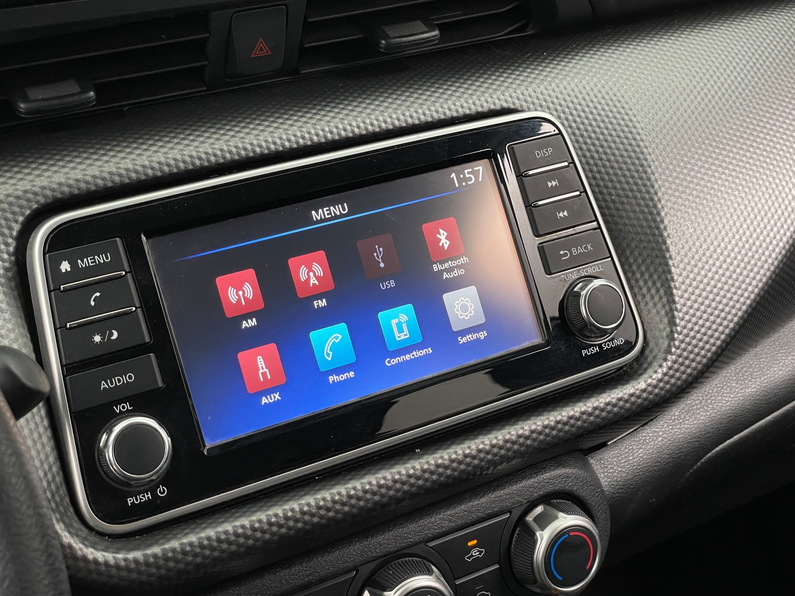 Thumbnail: 2020 Nissan Kicks - 4