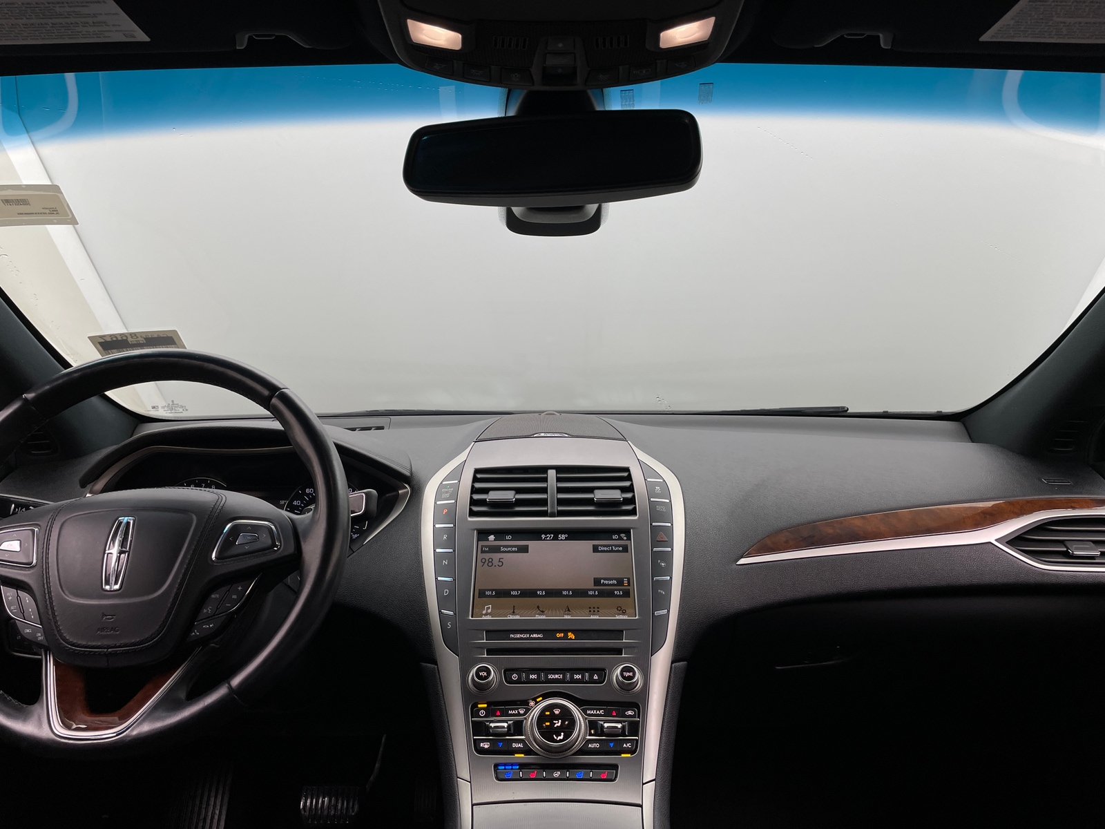 Thumbnail: 2019 Lincoln MKZ - 2