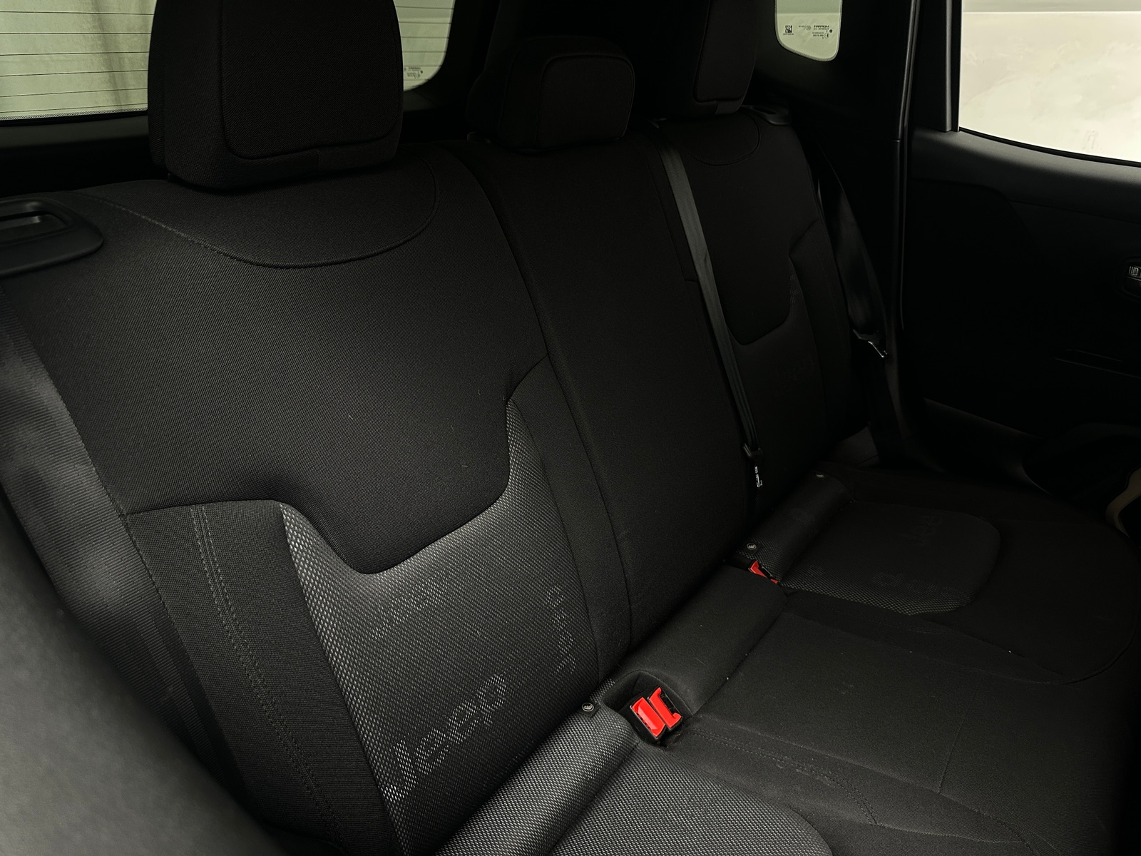 Thumbnail: 2017 Jeep Renegade - 6