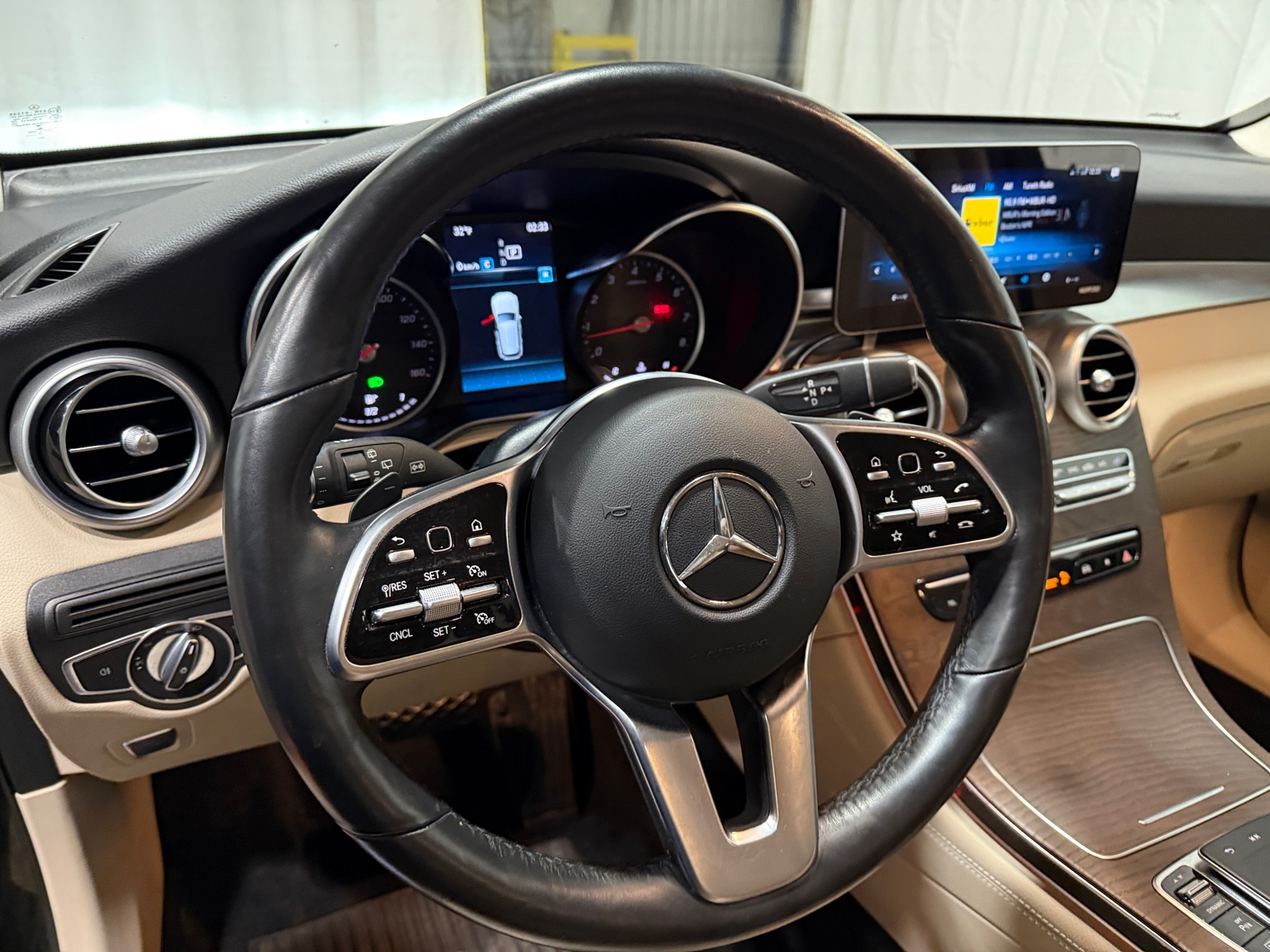 Thumbnail: 2021 Mercedes-Benz GLC - 4