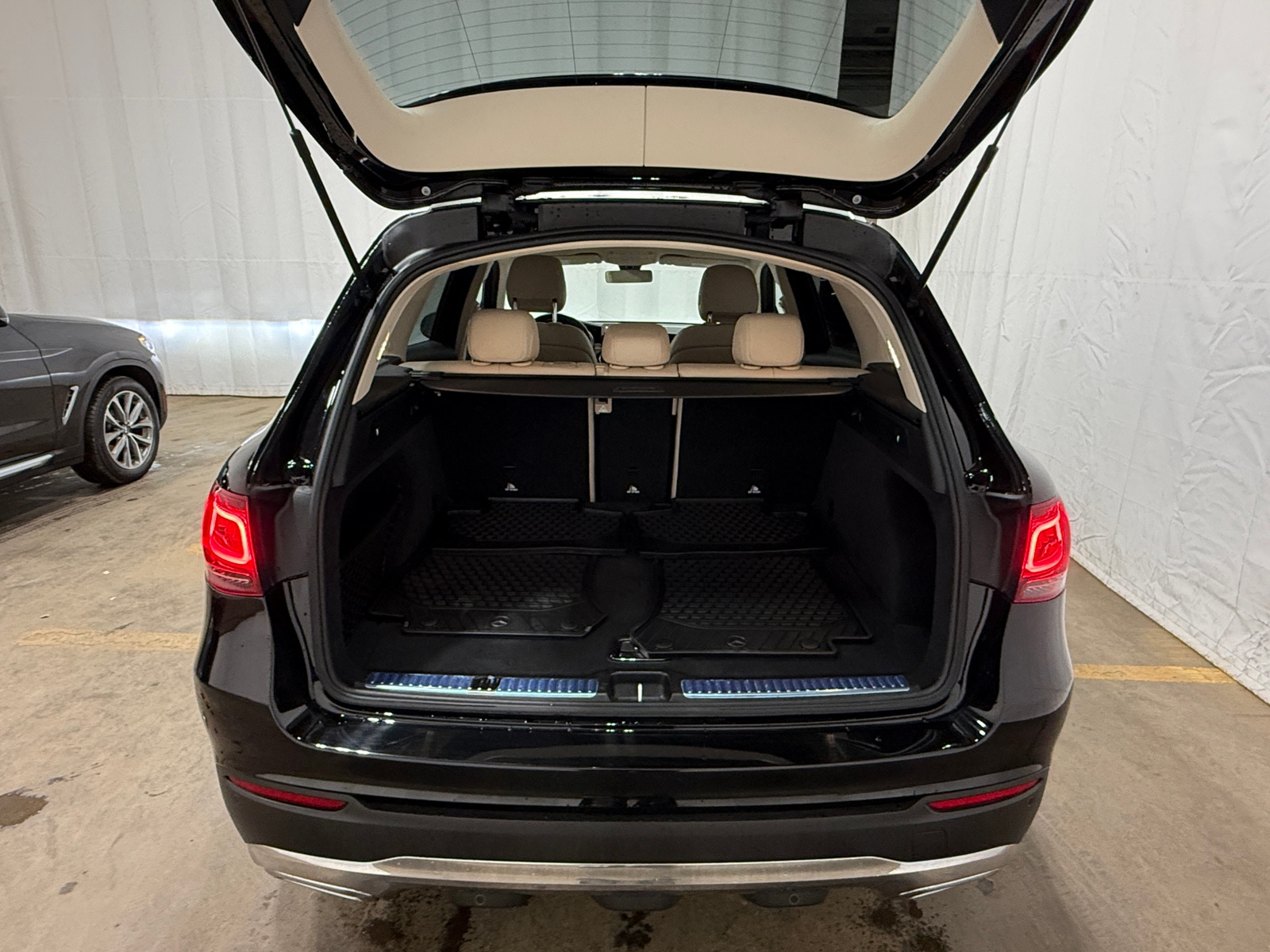 Thumbnail: 2021 Mercedes-Benz GLC - 6