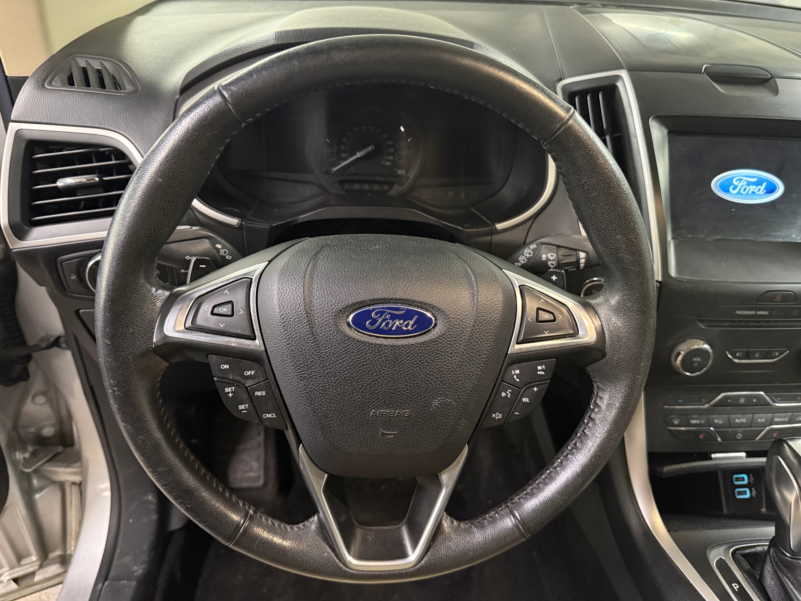 Thumbnail: 2016 Ford Edge - 5