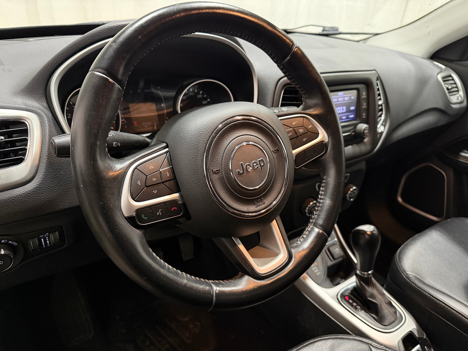 Thumbnail: 2017 Jeep Compass - 5