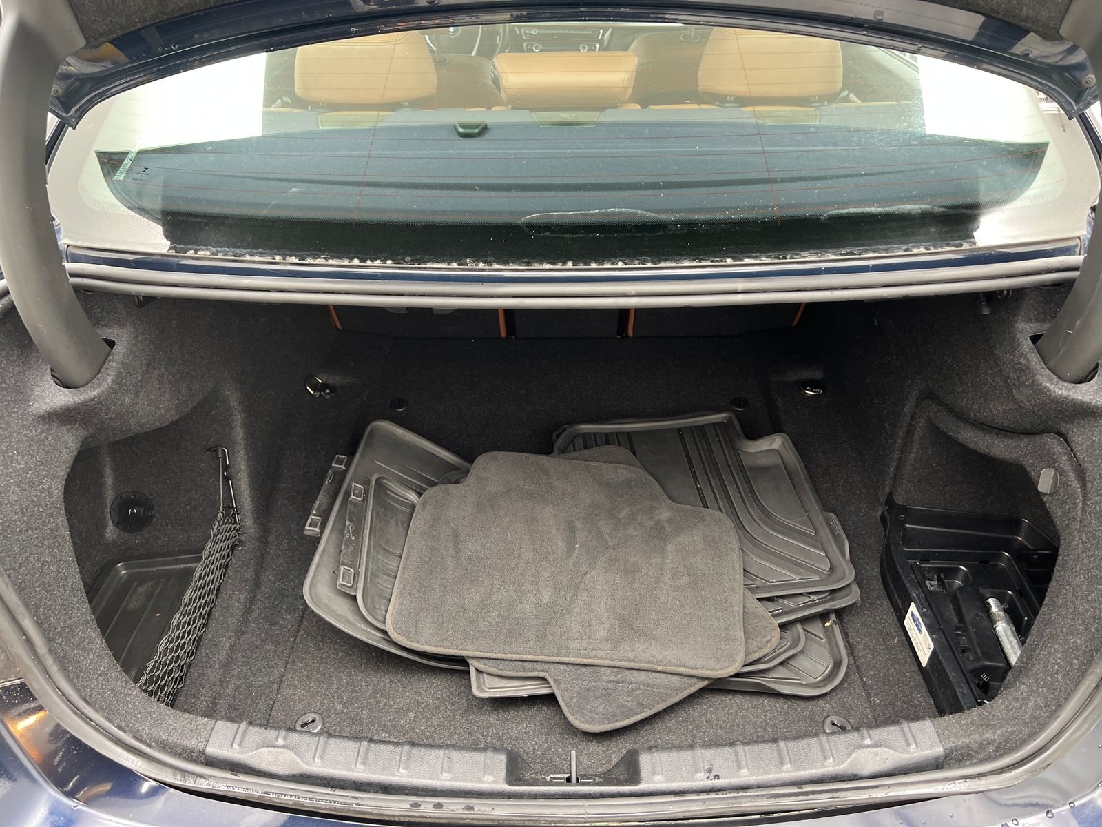 Thumbnail: 2017 BMW 3 Series - 6