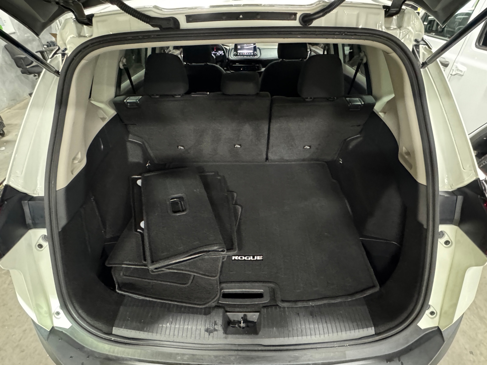 Thumbnail: 2023 Nissan Rogue - 7